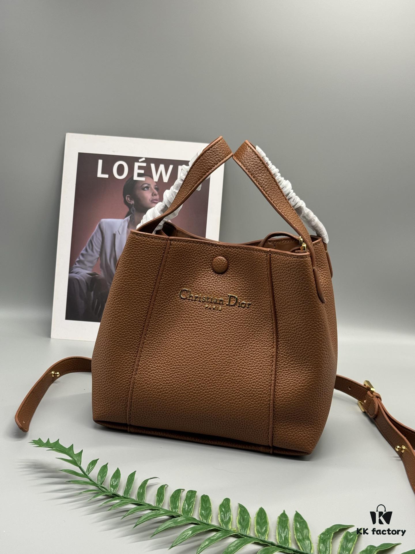 69309d006e68136f4d9ab13a Dior New Signature Printed Bucket Bag 21*19*10cm