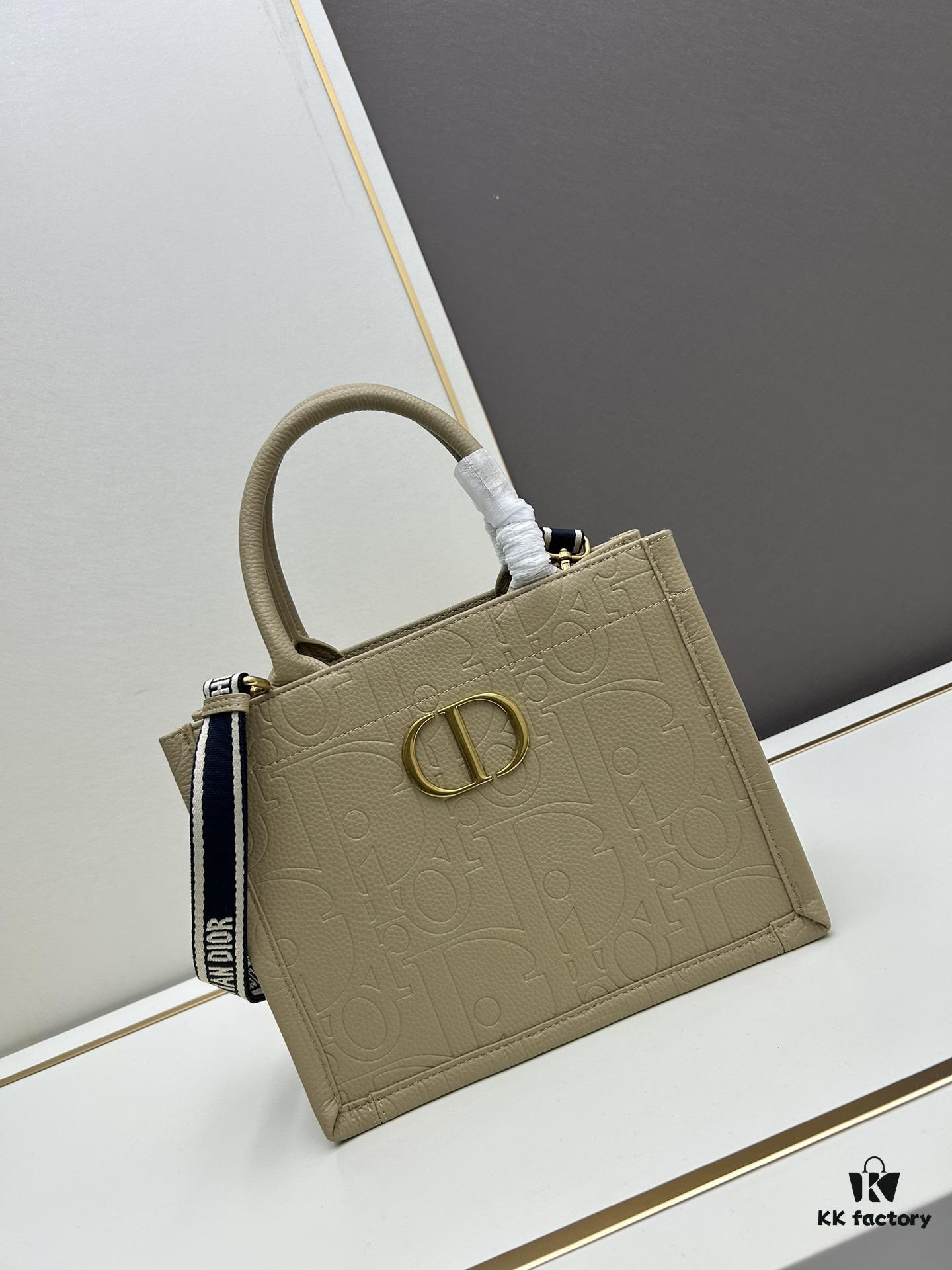 69309d7a6e68136f4d9ab1fe Dior High-Quality New Arrival Fall/Winter Collection Small Book Tote Bag