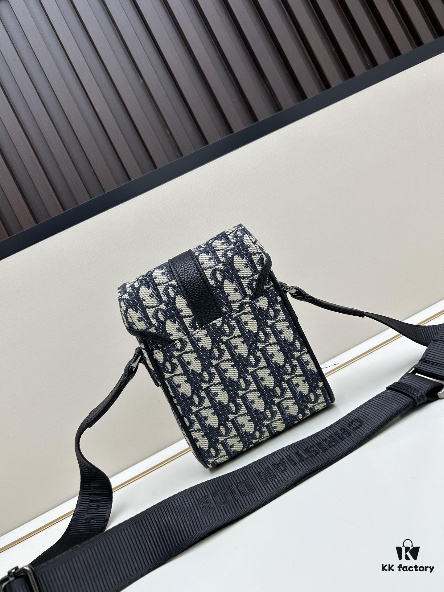 69309d8d6e68136f4d9ab218 Dior Hit The Road Summer 2025 Men's Vertical Flip Messenger Bag in Black Oblique Print