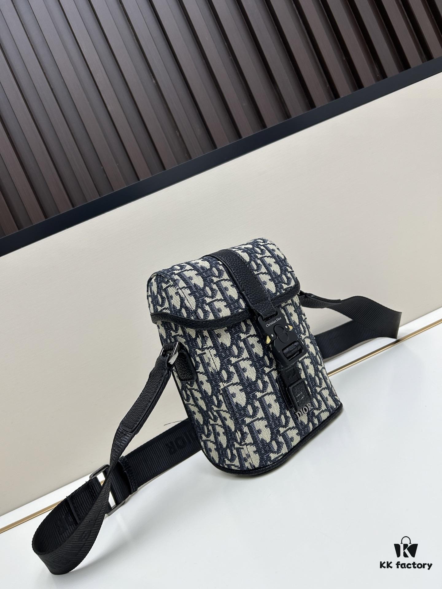 69309d8d6e68136f4d9ab219 Dior Hit The Road Summer 2025 Men's Vertical Flip Messenger Bag in Black Oblique Print
