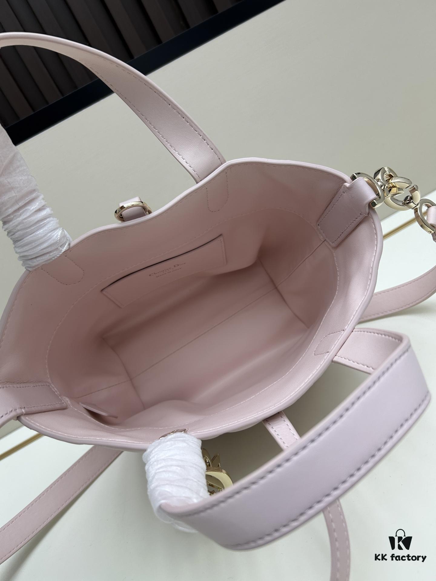 69309dab6e68136f4d9ab246 Dior Toujours Vertical Handbag in First-Layer Calfskin with Large Quilting