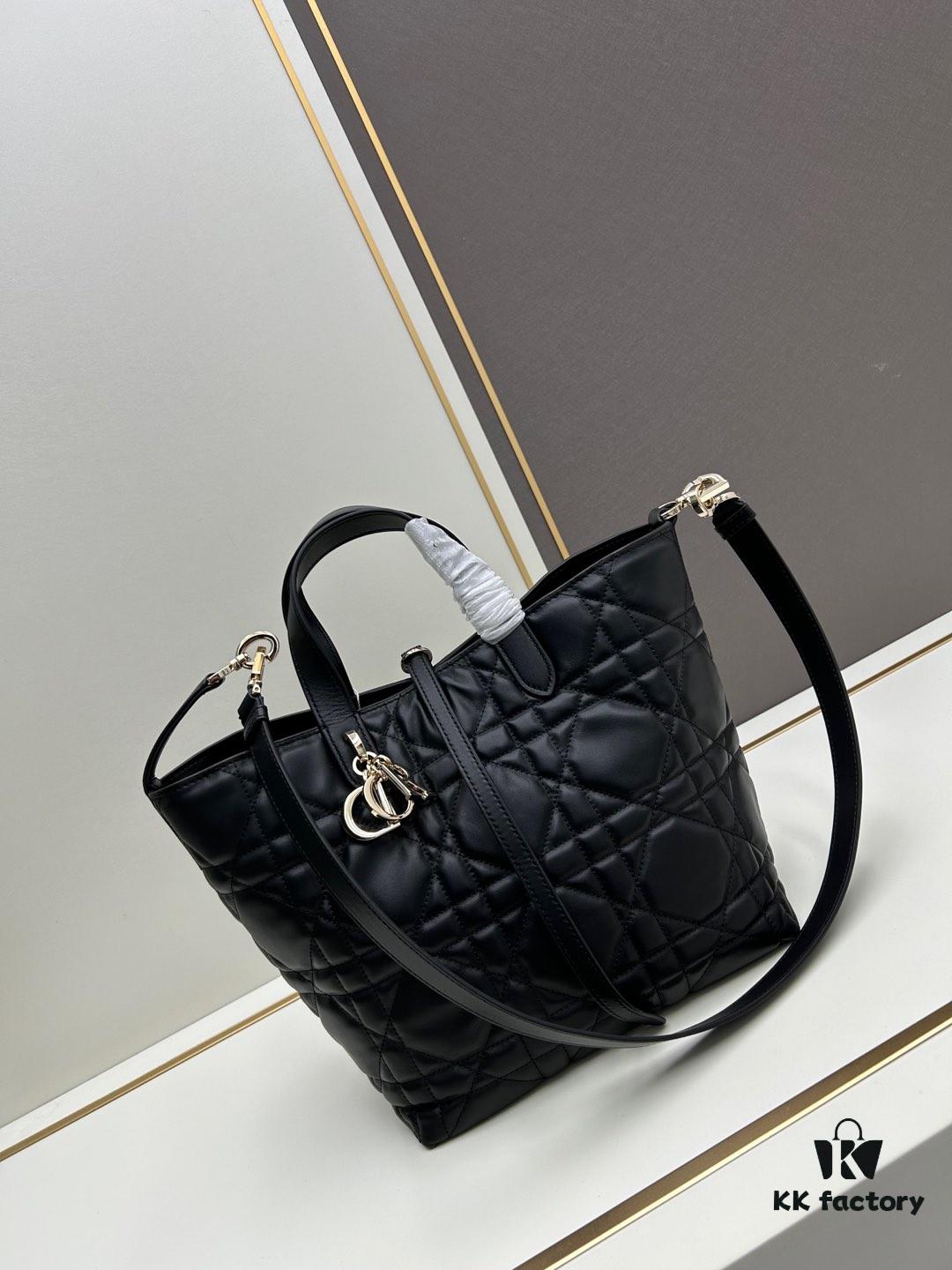 69309db76e68136f4d9ab256 Medium and Small Dior Toujours Vertical Handbag in Carmine Beige Calfskin with Large Quilting