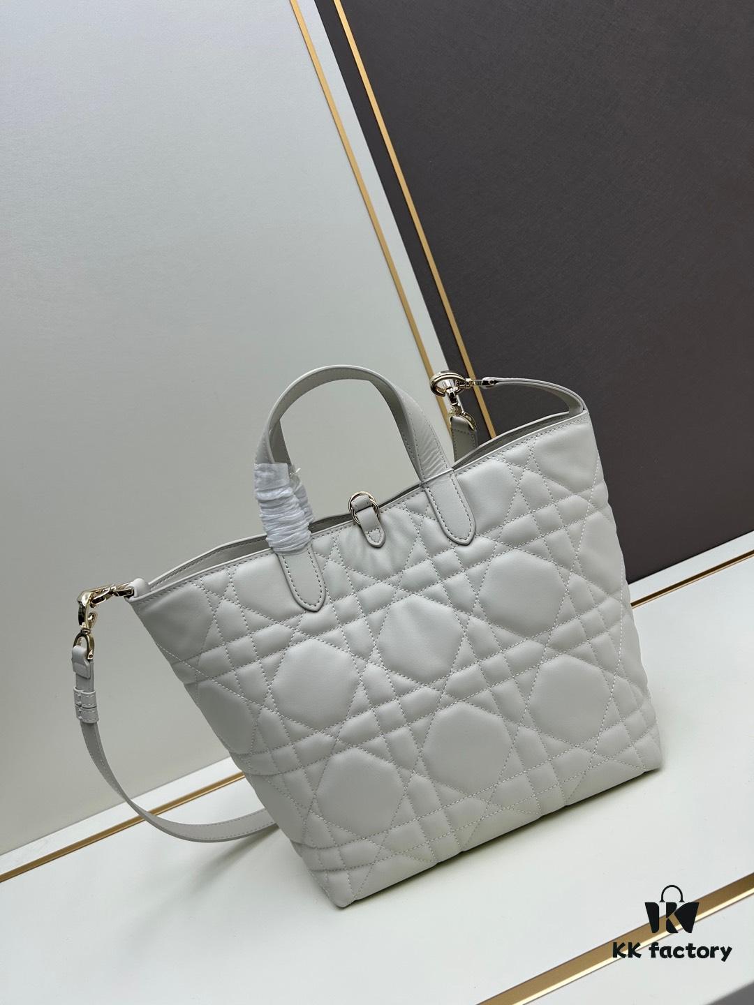 Medium and Small Dior Toujours Vertical Handbag in First-Layer Calfskin with Large Quilting