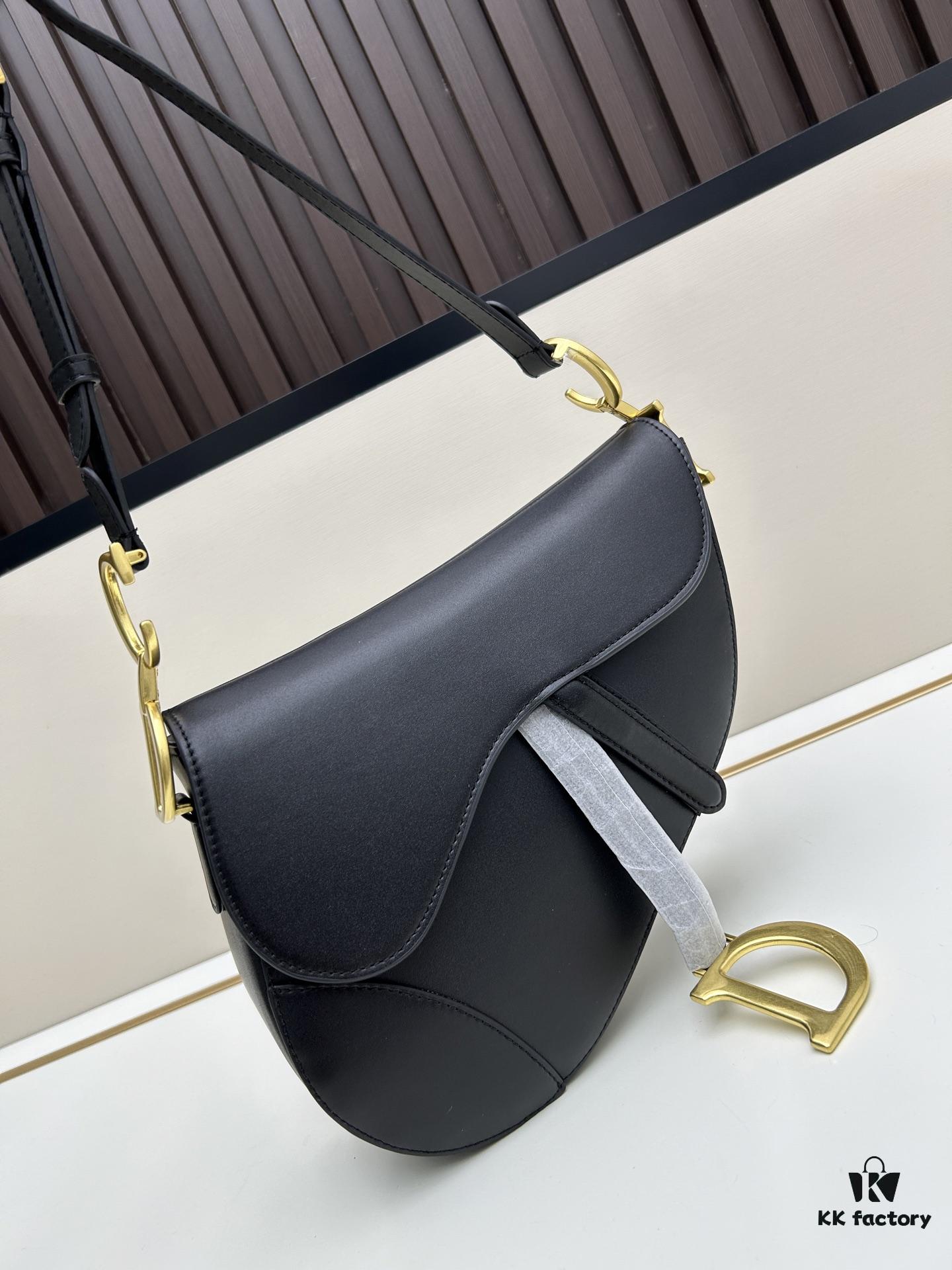 Soft Saddle Hobo Bag