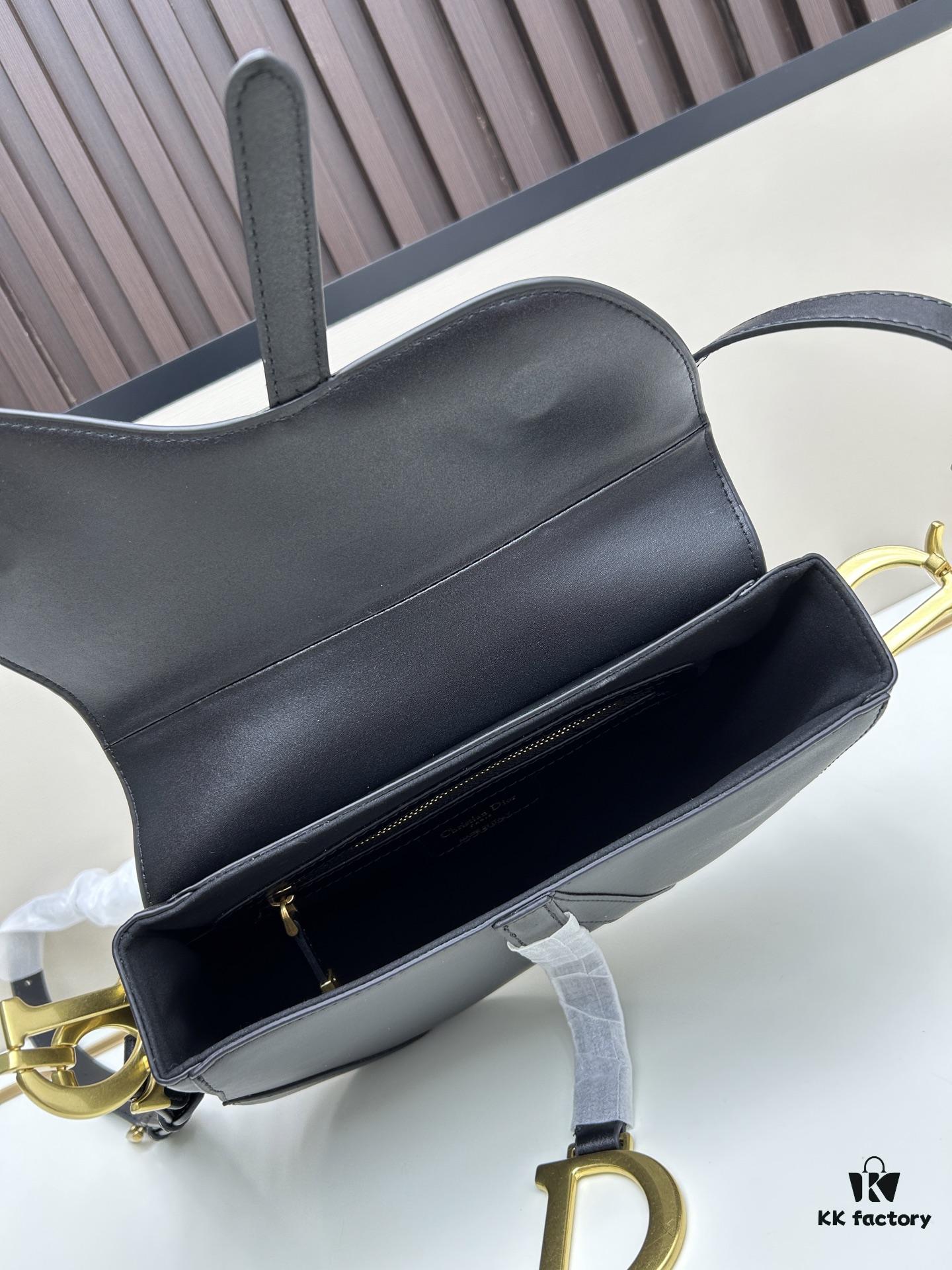 Soft Saddle Hobo Bag