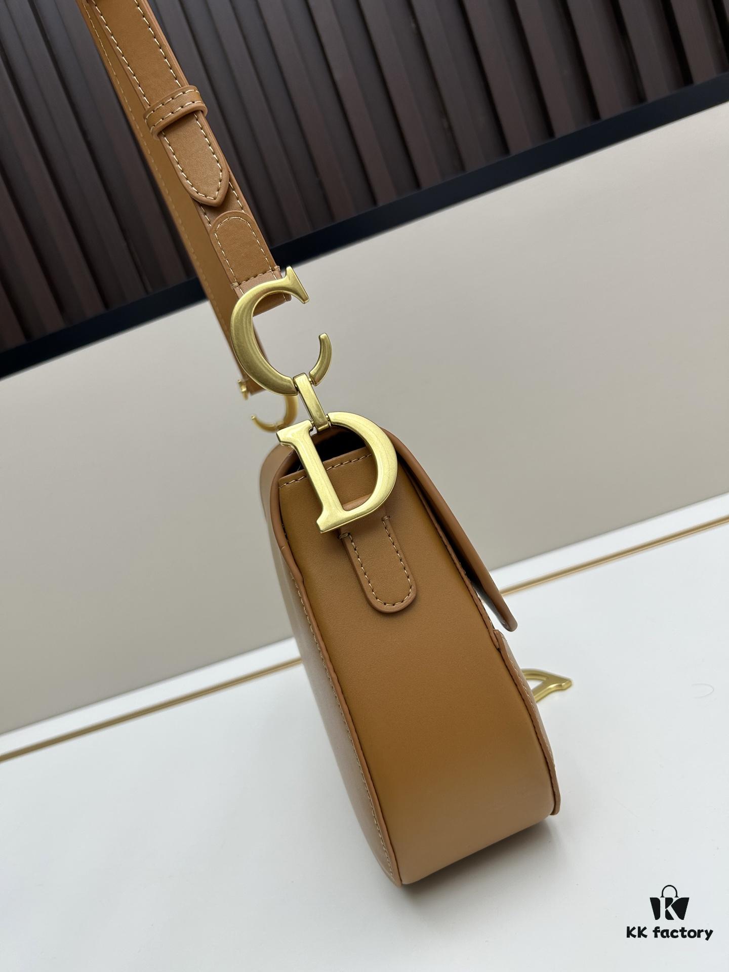 Soft Saddle Hobo Bag