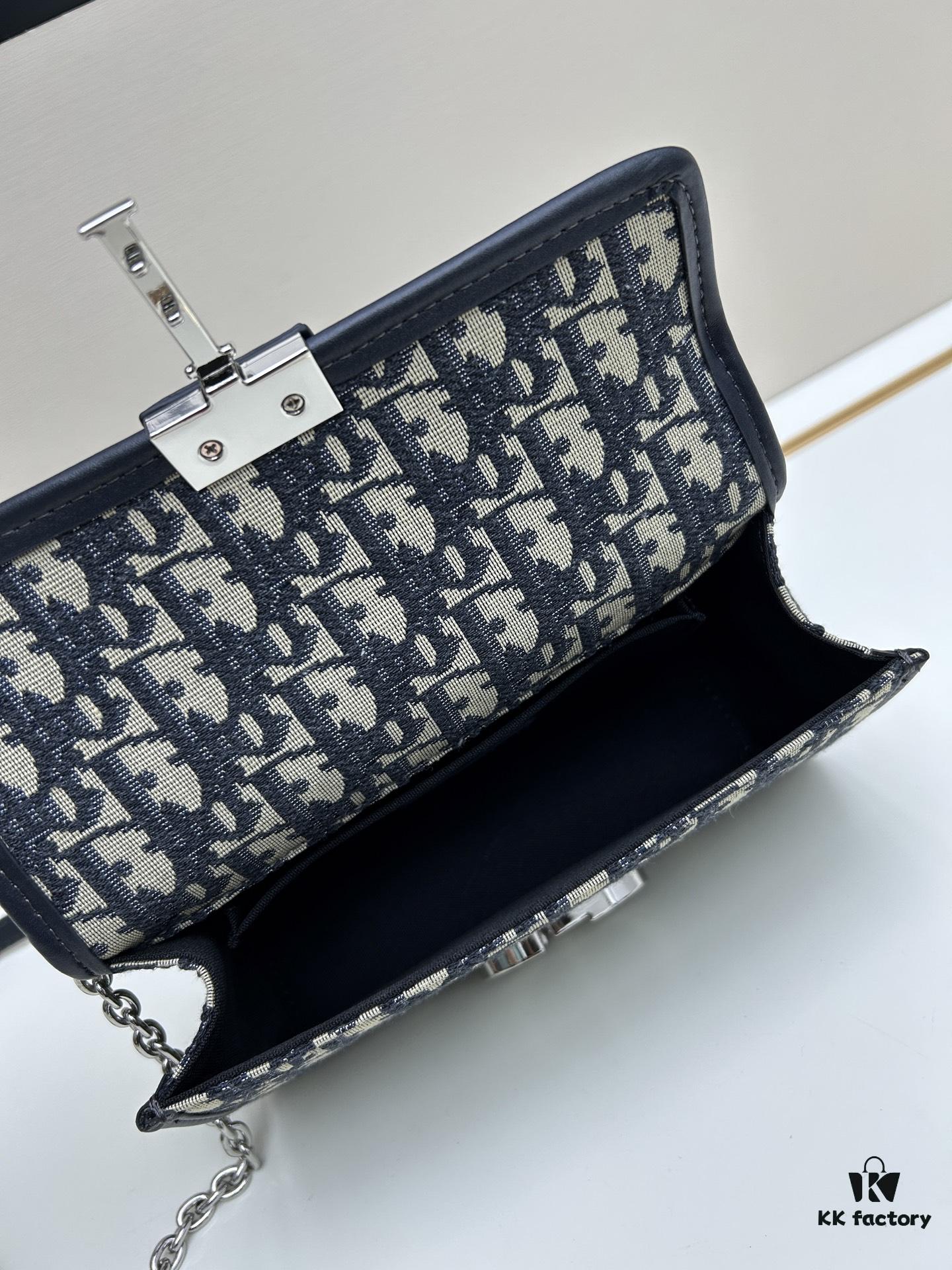 69309e2e6e68136f4d9ab315 Small Size Authentic Silver Hardware Dior 30 Montaigne Bag with Box