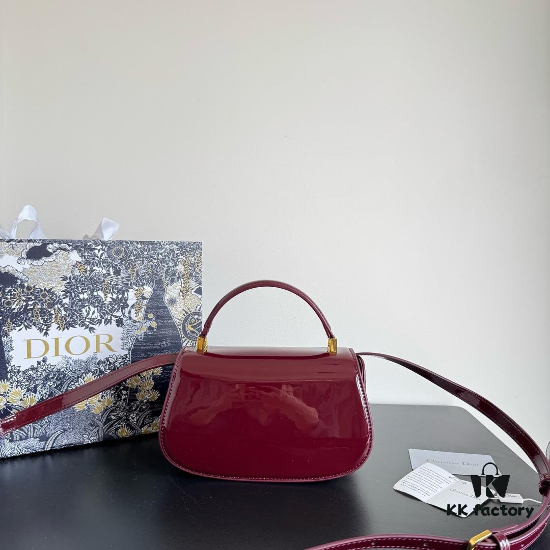 69309e346e68136f4d9ab321 Small 30 Montaigne Avenue Top Handle Bag in Patent Lambskin