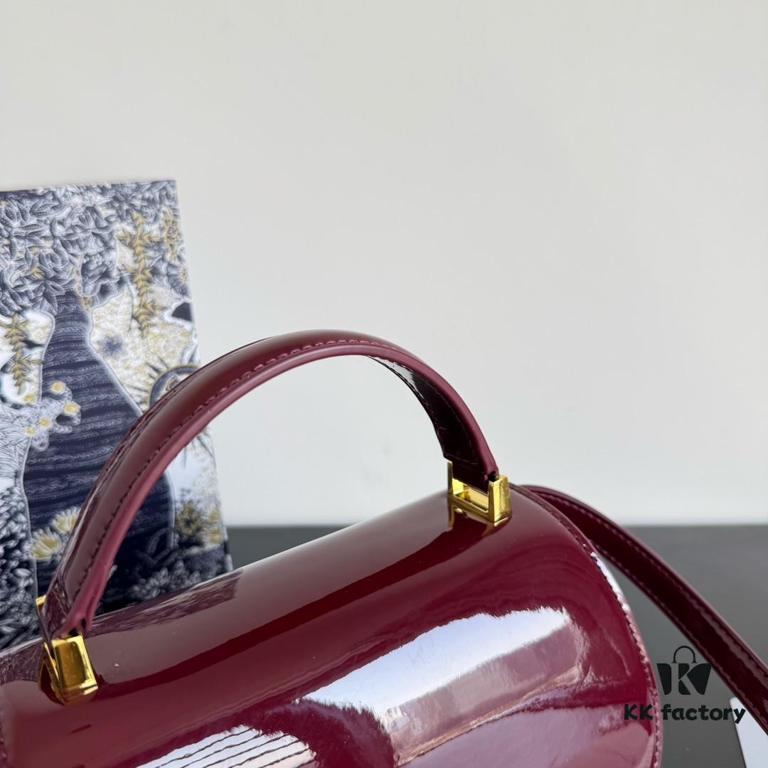 69309e356e68136f4d9ab324 Small 30 Montaigne Avenue Top Handle Bag in Patent Lambskin