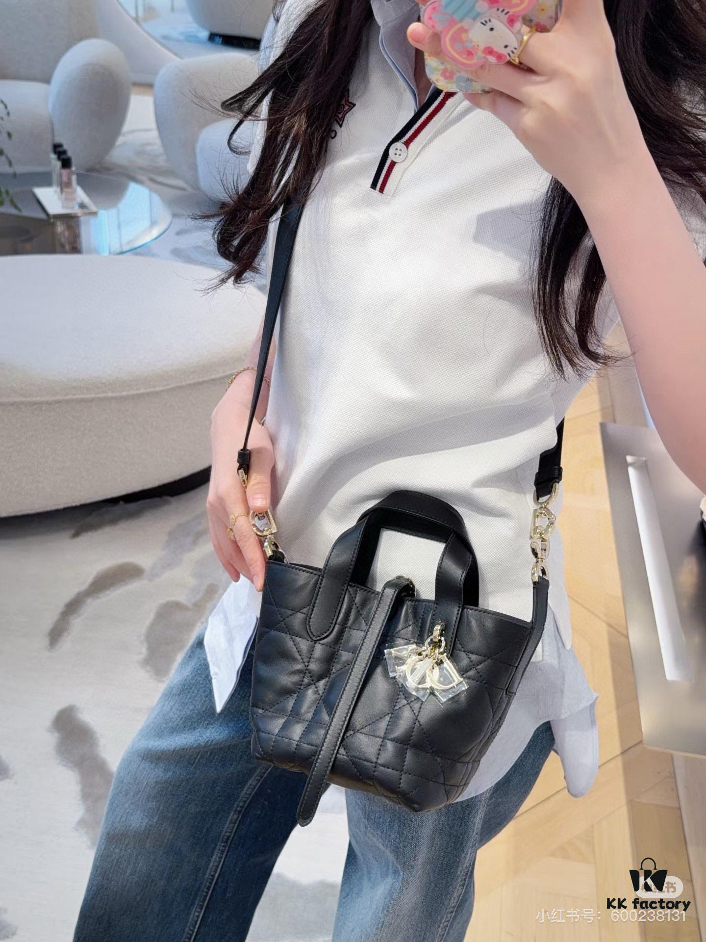 69309e7b6e68136f4d9ab3a2 Dior Toujours Vertical Handbag in Blush Beige Calfskin Leather with Cannage Stitching