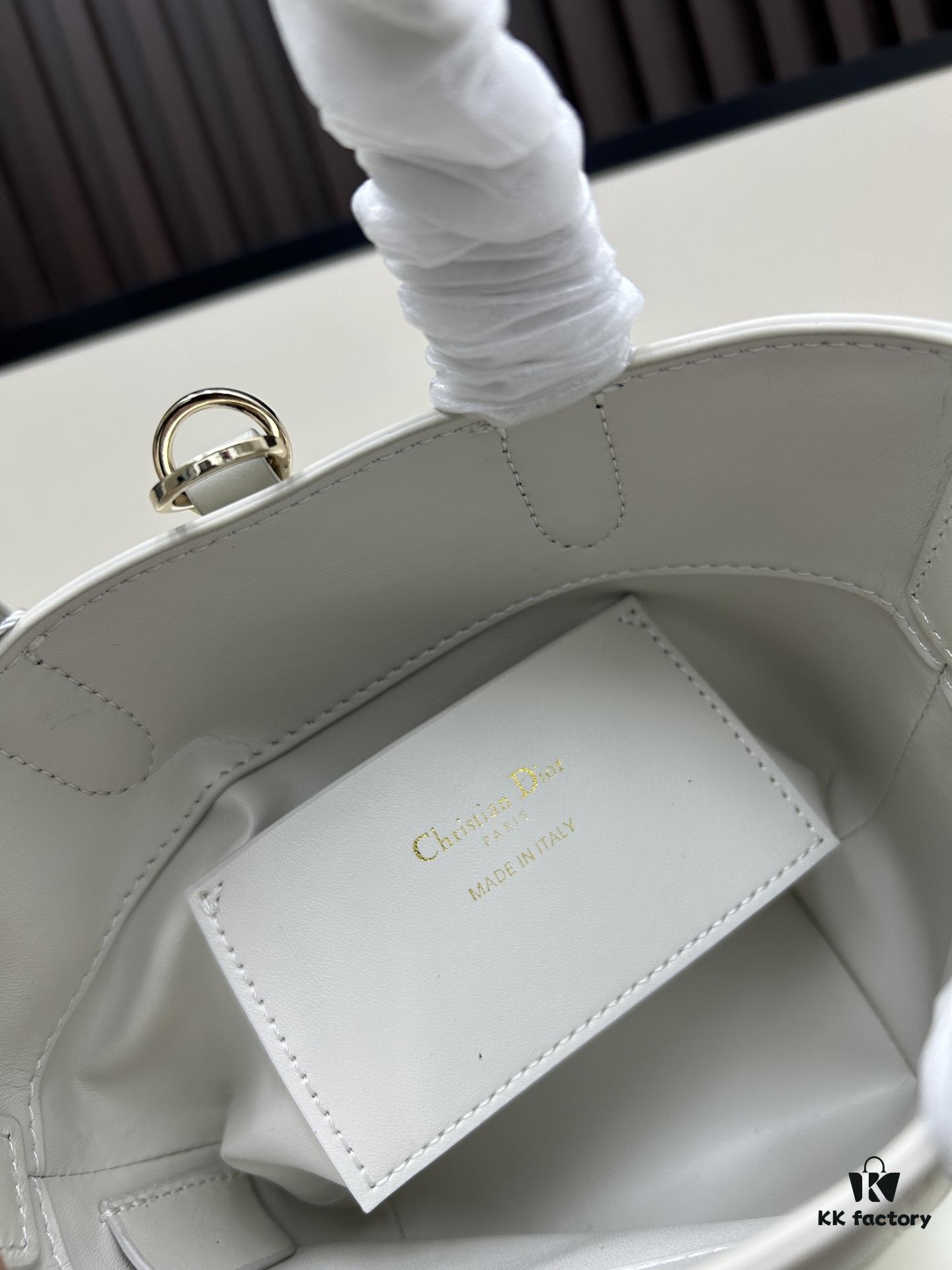 69309e8c6e68136f4d9ab3c1 Dior Toujours Vertical Handbag in Blush Beige Calfskin with Quilted Diamond Stitching
