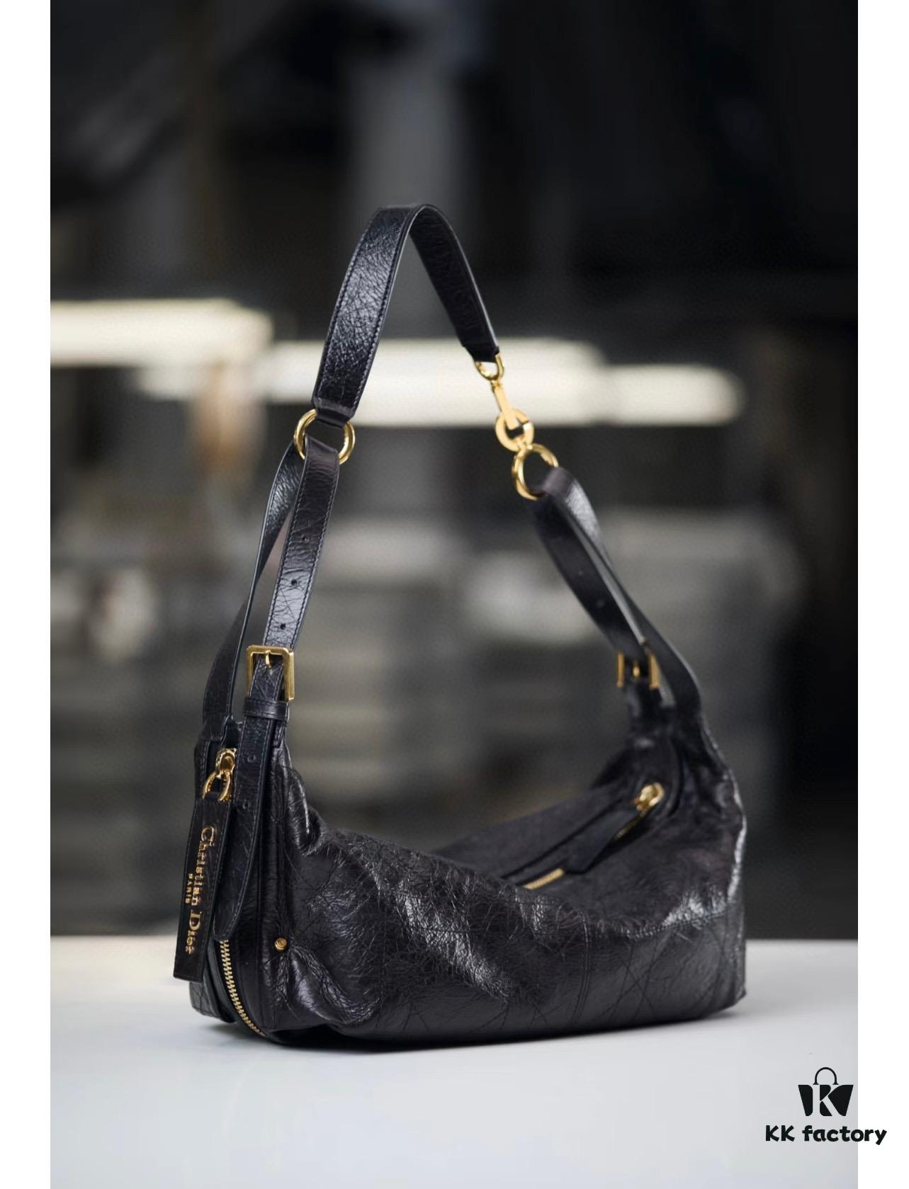 69309efc6e68136f4d9ab488 Large Cd-M2417 D-Journey Bag