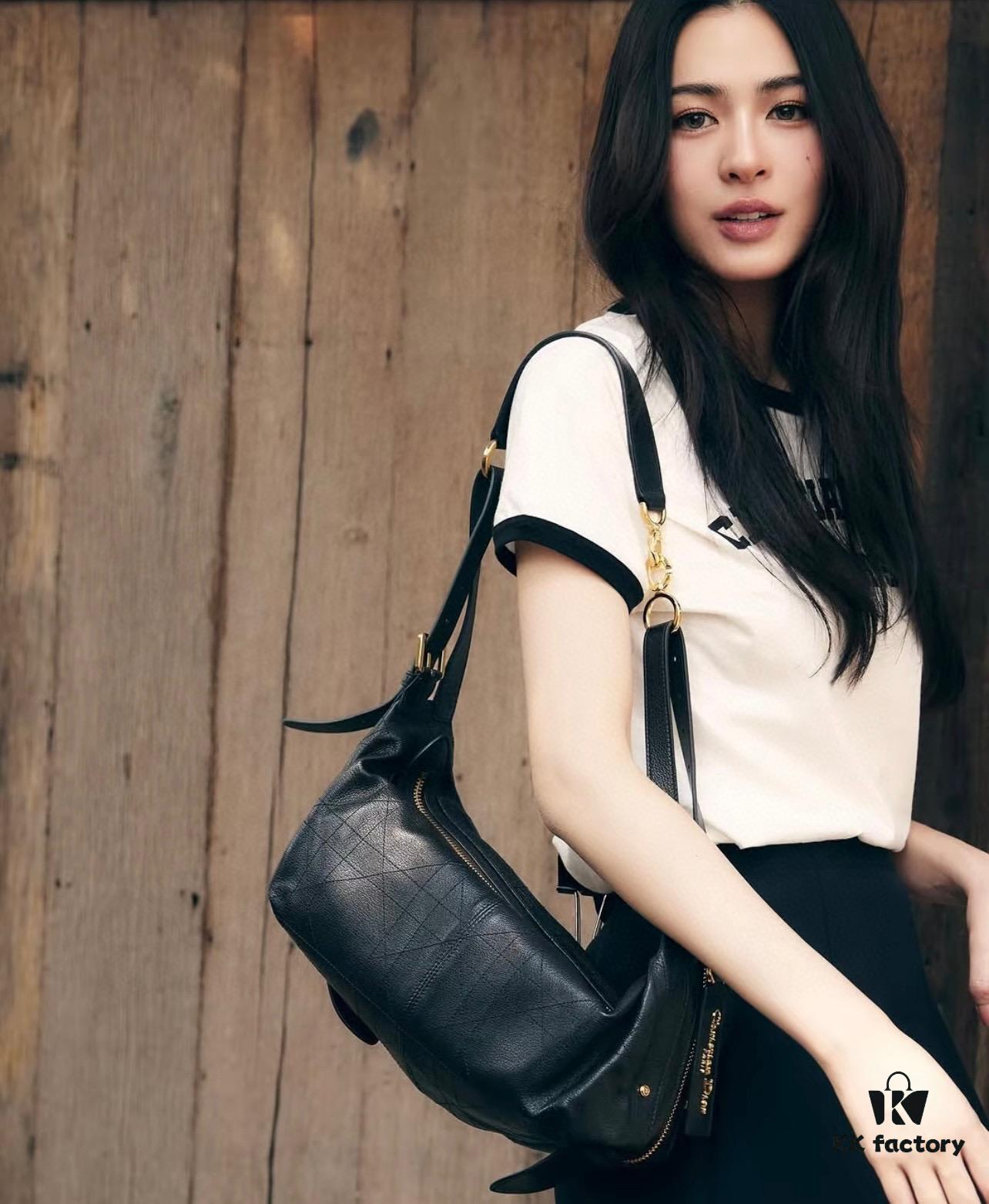 69309f096e68136f4d9ab4a2 Small 'Cd-m2416' D-Journey Bag