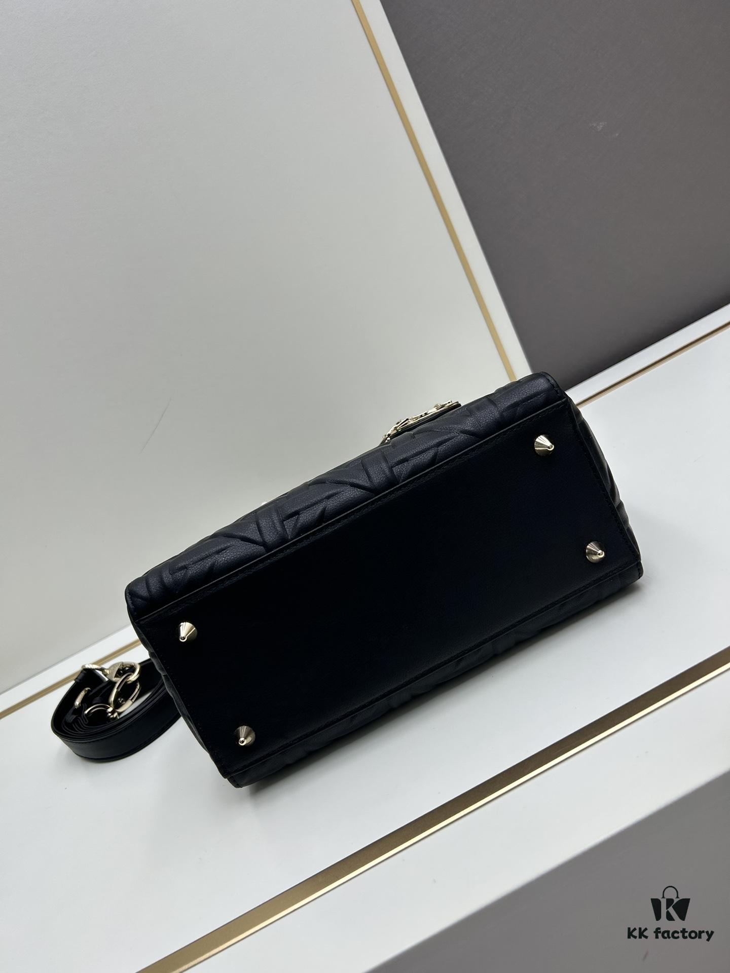 69309f226e68136f4d9ab4ca Dior Lady Dior Top-Grade Original Leather Quilted Handbag in Black Embossed Chevron Pattern