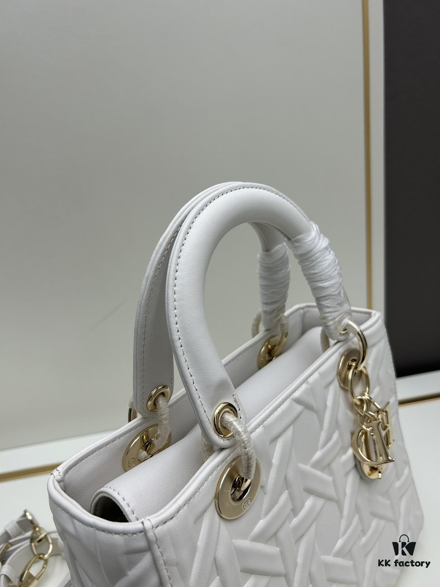 69309f266e68136f4d9ab4d1 Dior Lady Dior Top-Grade Original Leather Quilted Handbag in Black Embossed Chevron Pattern