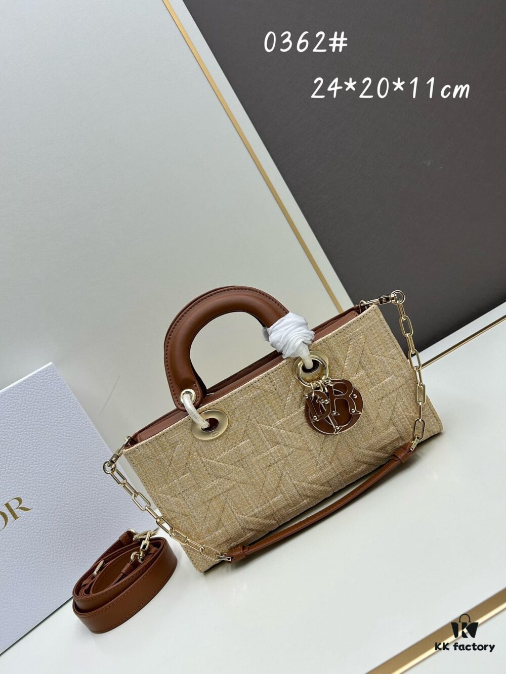 69309f3a6e68136f4d9ab4f3 Dior Lady Dior Top-Grade Original Factory Leather Five-Gusset Handbag in Denim and Raffia Matting with Cannage Quilting
