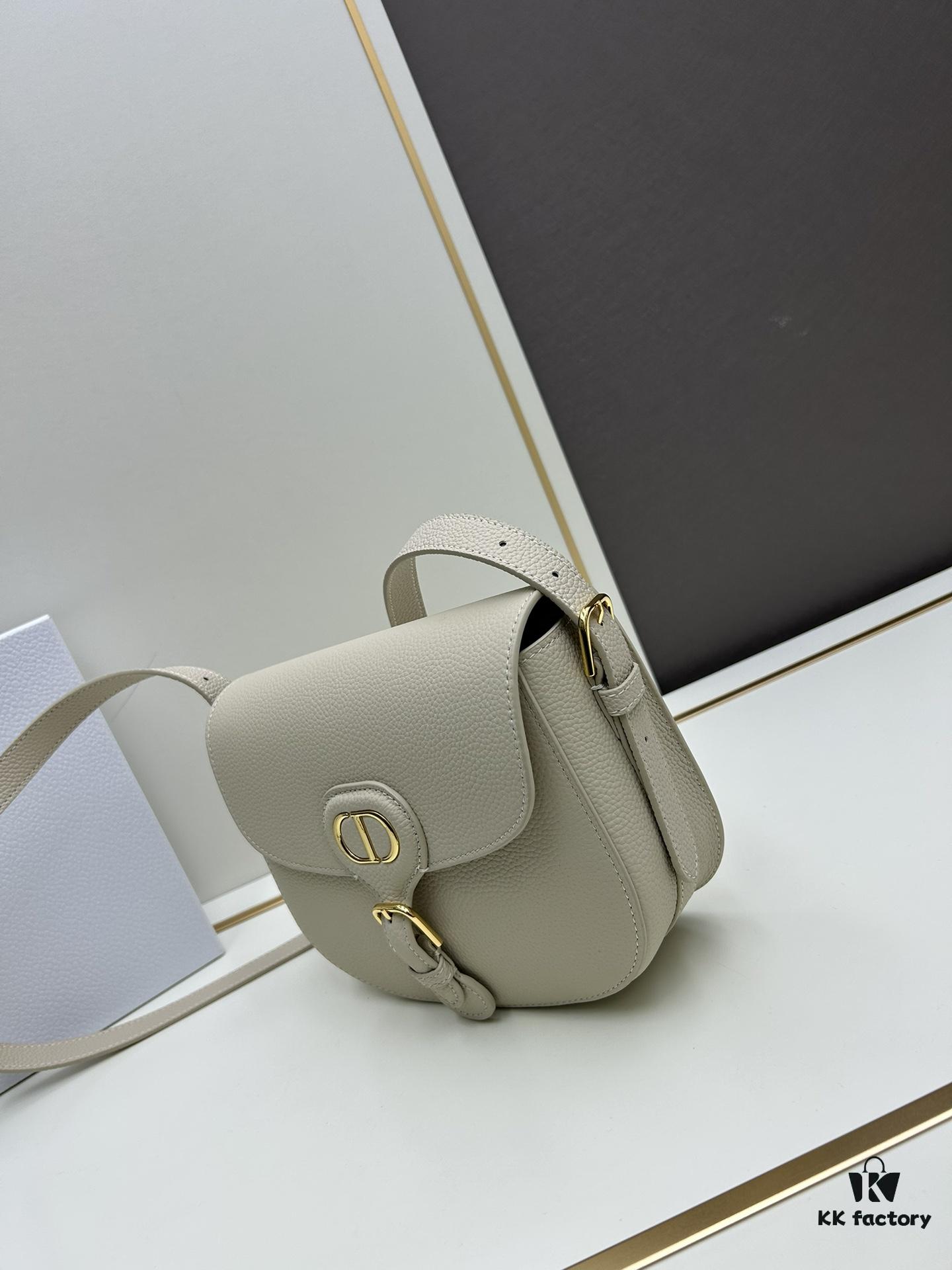 69309f516e68136f4d9ab516 Dior Bobby Tofu Bag, 22 Size, Full-Grain Leather, Vintage Style