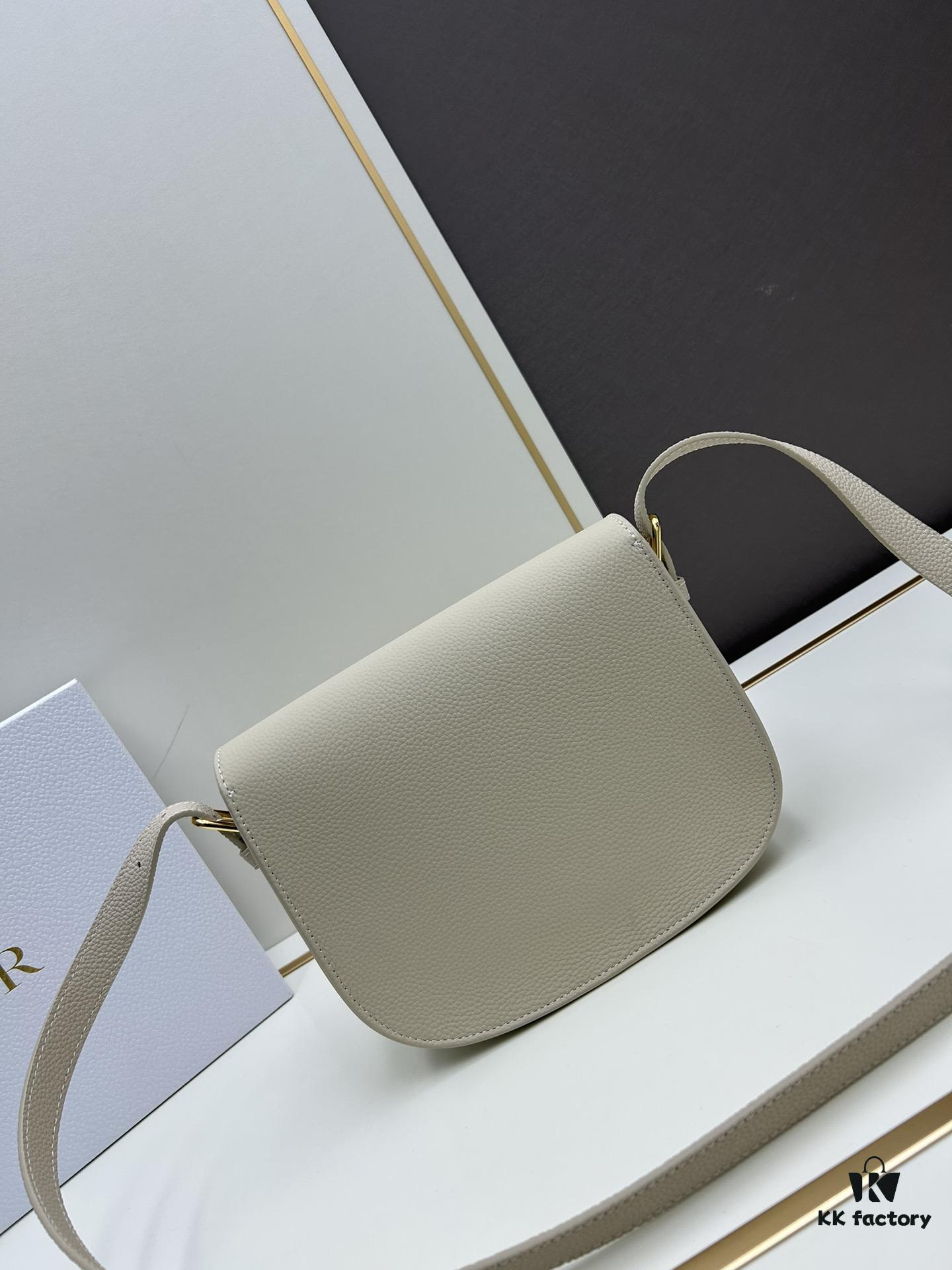 69309f516e68136f4d9ab517 Dior Bobby Tofu Bag, 22 Size, Full-Grain Leather, Vintage Style
