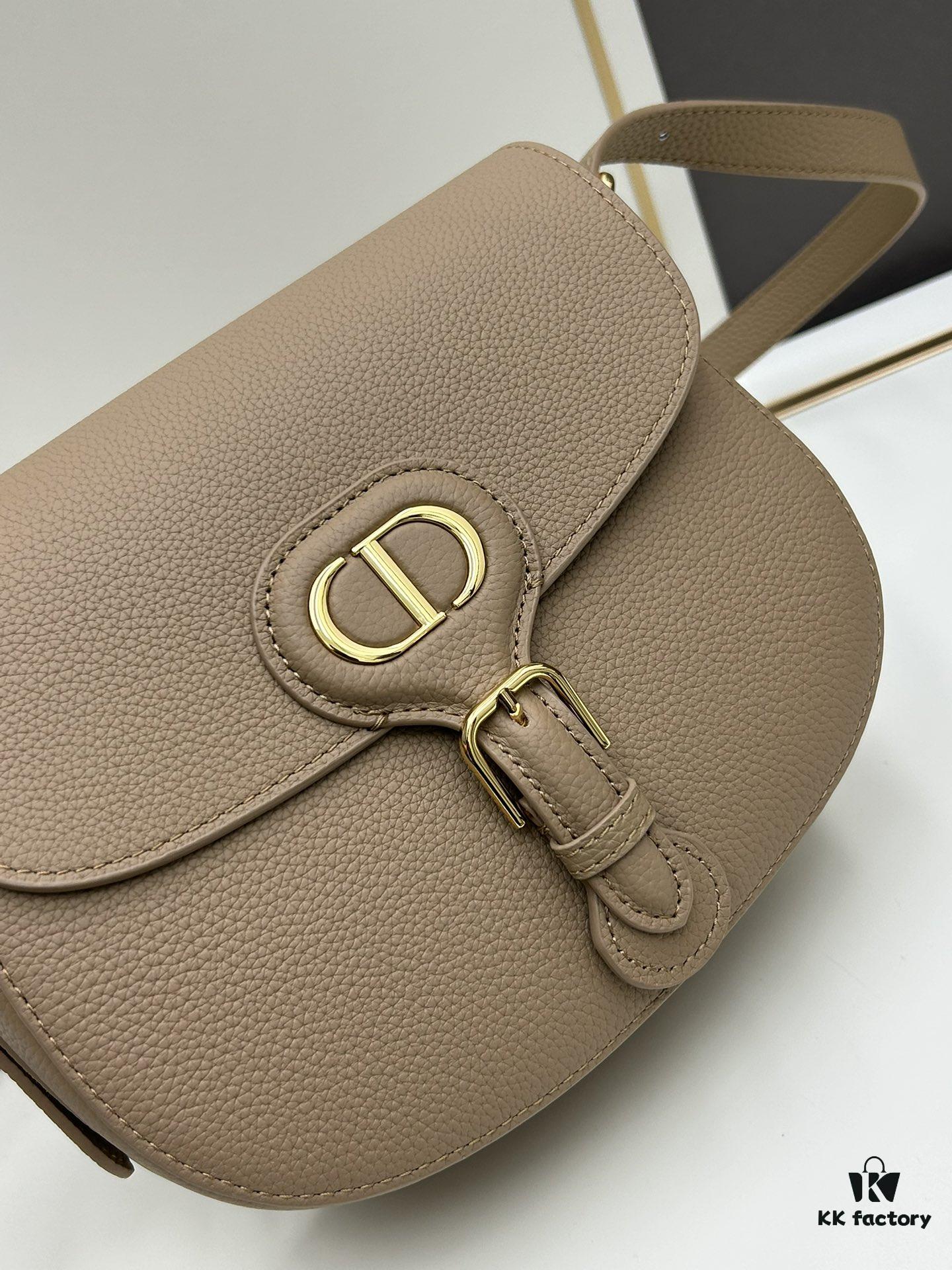 69309f576e68136f4d9ab522 Dior Bobby Tofu Bag, Vintage Full-Grain Leather, 22-inch Antique Hardware, Early Autumn New Retro Style