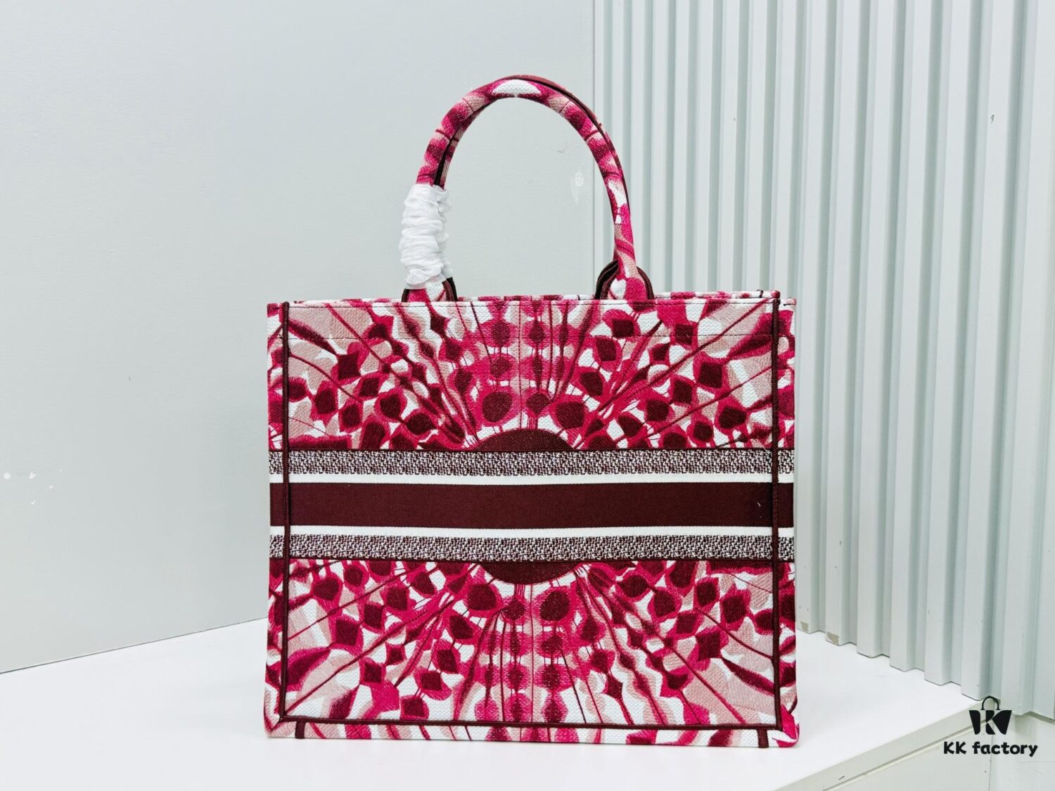 69309f6d6e68136f4d9ab544 Dior Book Tote Large Size, Original Order, Thick Yarn Fabric