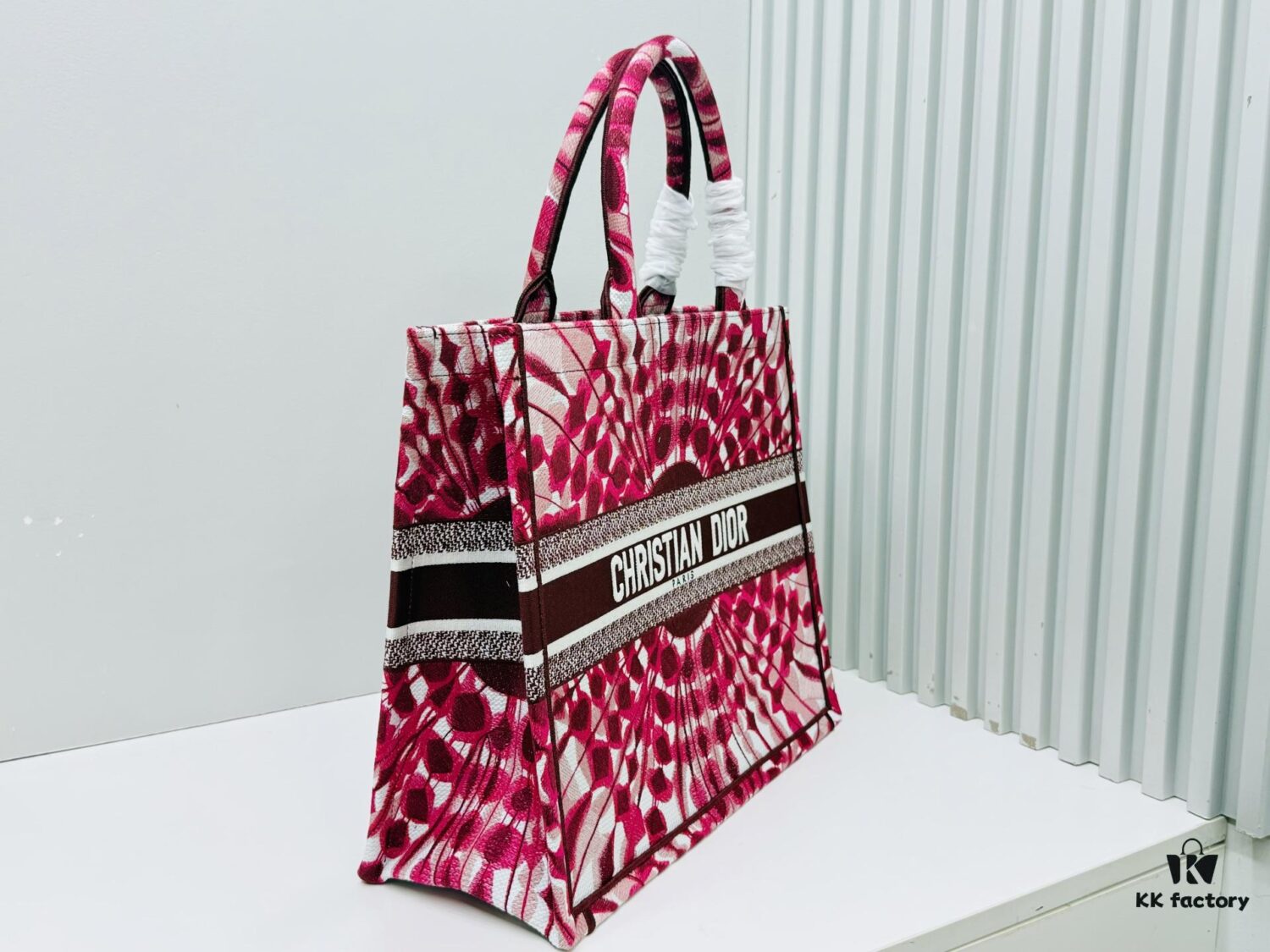 69309f6d6e68136f4d9ab546 Dior Book Tote Large Size, Original Order, Thick Yarn Fabric