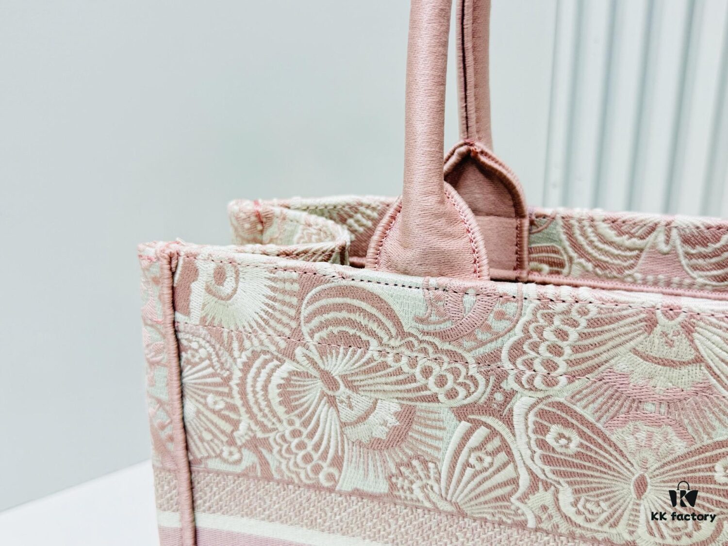 Thick Stitching, Heavy Fabric Original Order Medium Size [Di0r Book Tote]