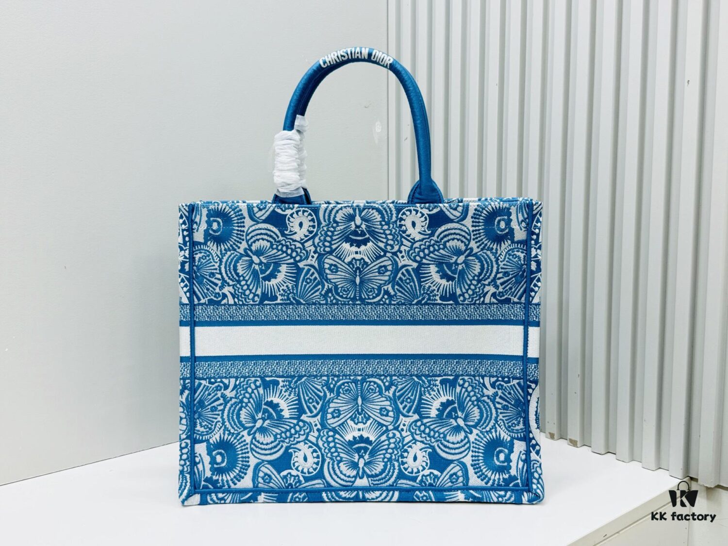 69309f8a6e68136f4d9ab56d Oversized Original Order Thick Yarn Fabric Dior Book Tote