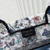 Thick Thread, Heavy Fabric First-Quality Surplus Medium Di0r Book Tote