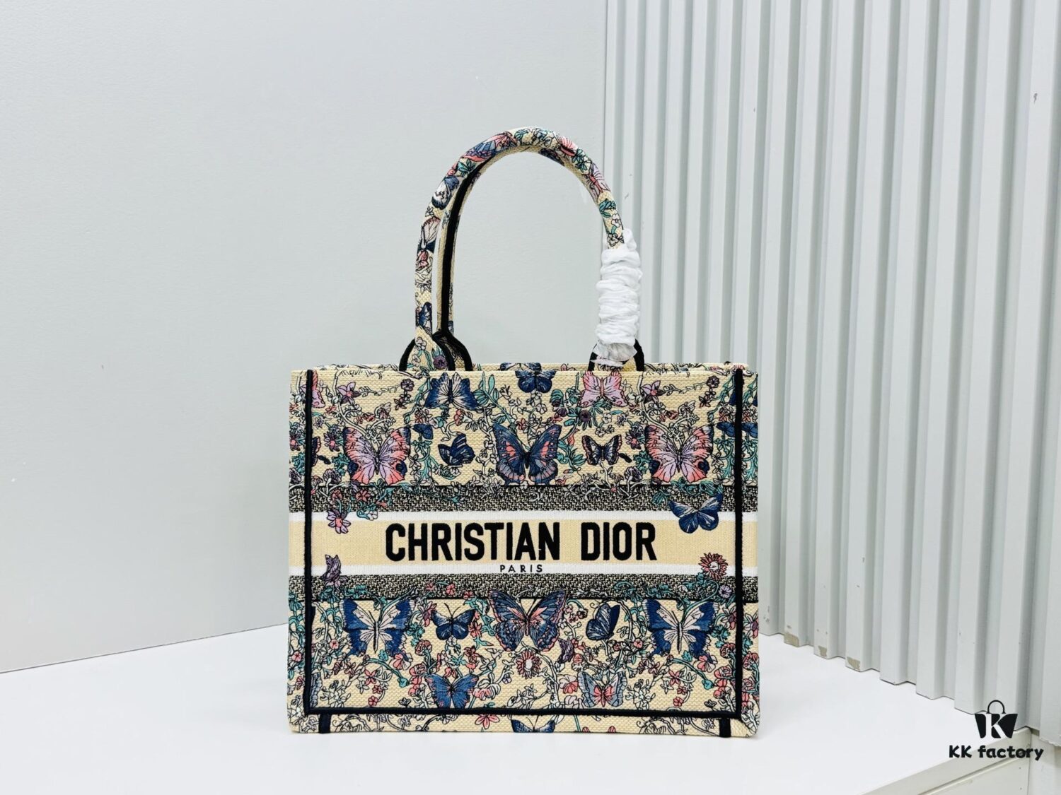 ️ Thick Yarn Heavy Fabric Original Order Medium [Dior Book Tote]