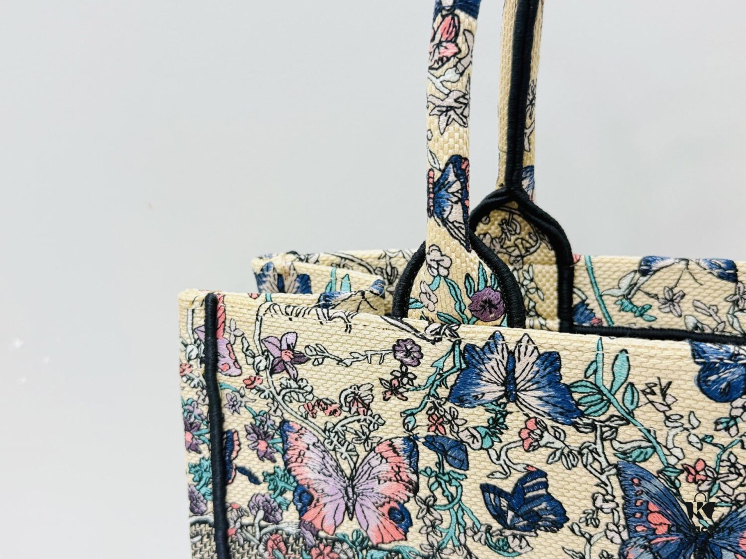 ️ Thick Yarn Heavy Fabric Original Order Medium [Dior Book Tote]