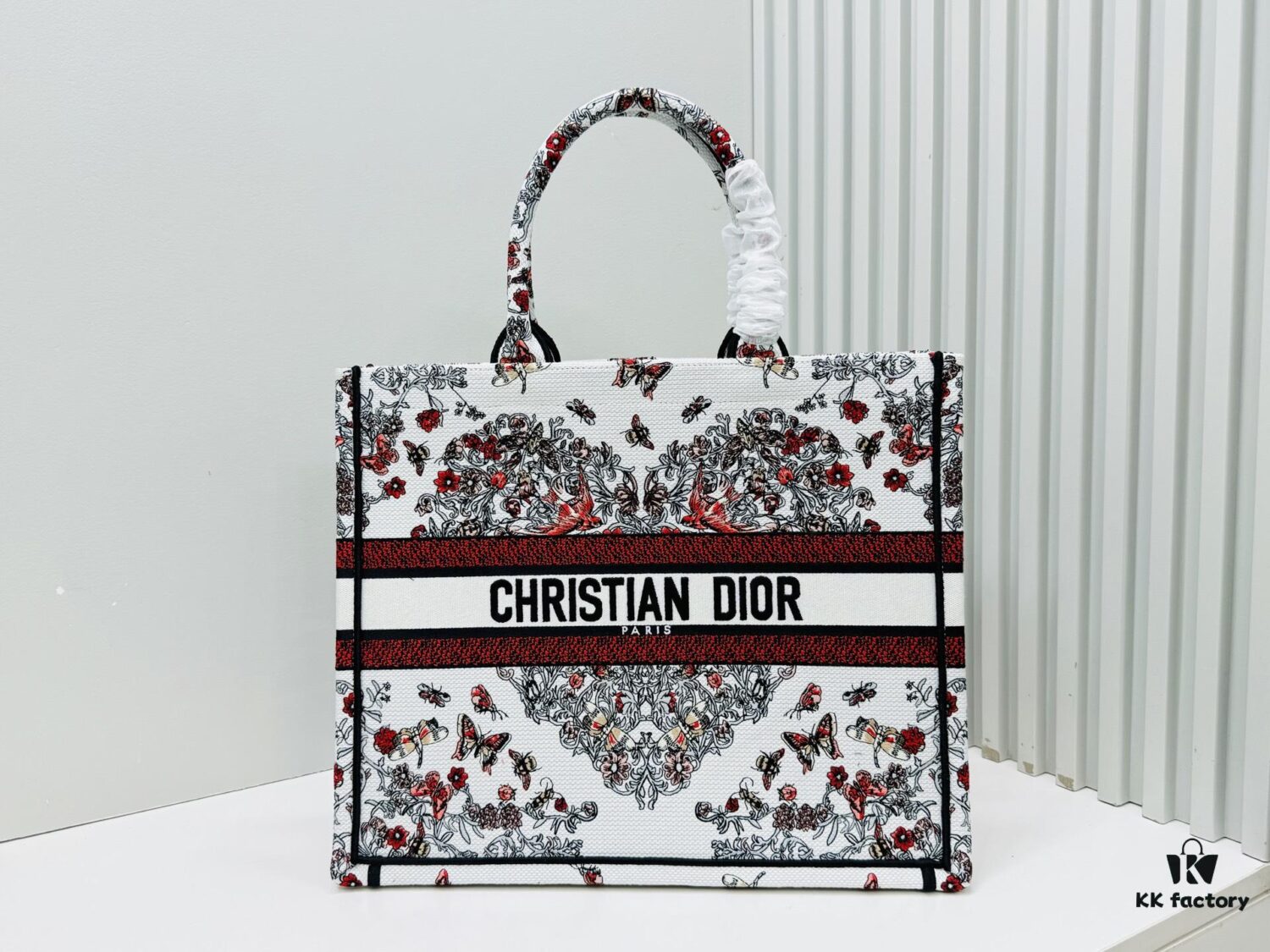 69309fd36e68136f4d9ab5df Oversized Original Order Thick Yarn Fabric Dior Book Tote