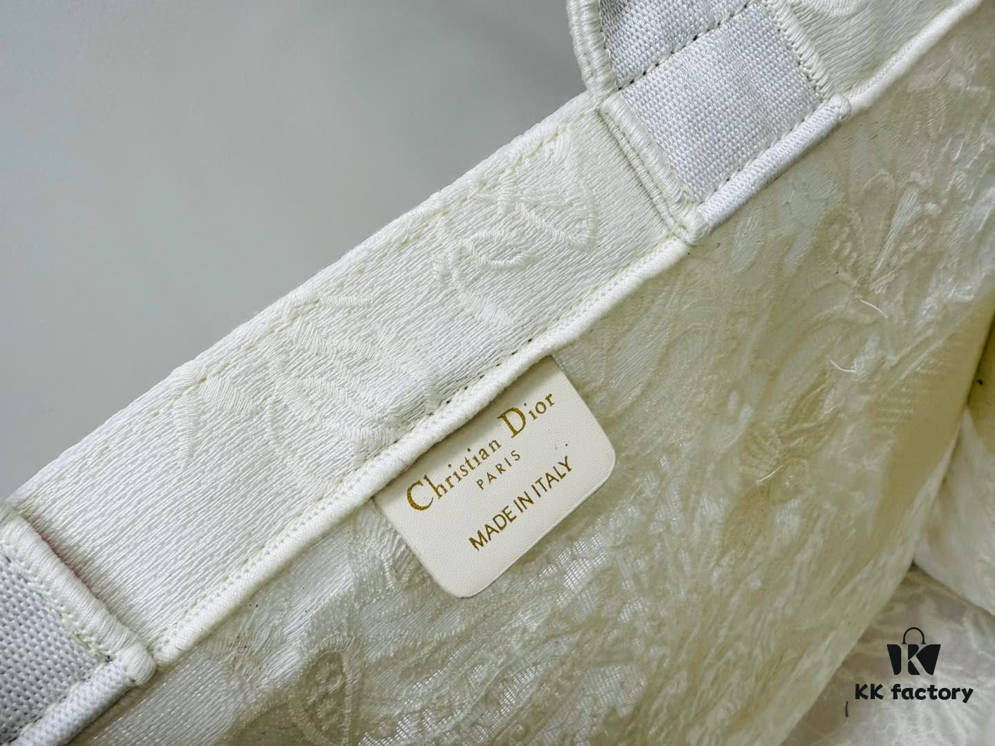 69309fe36e68136f4d9ab5fc Oversized Original Order Thick Yarn Fabric Dior Book Tote