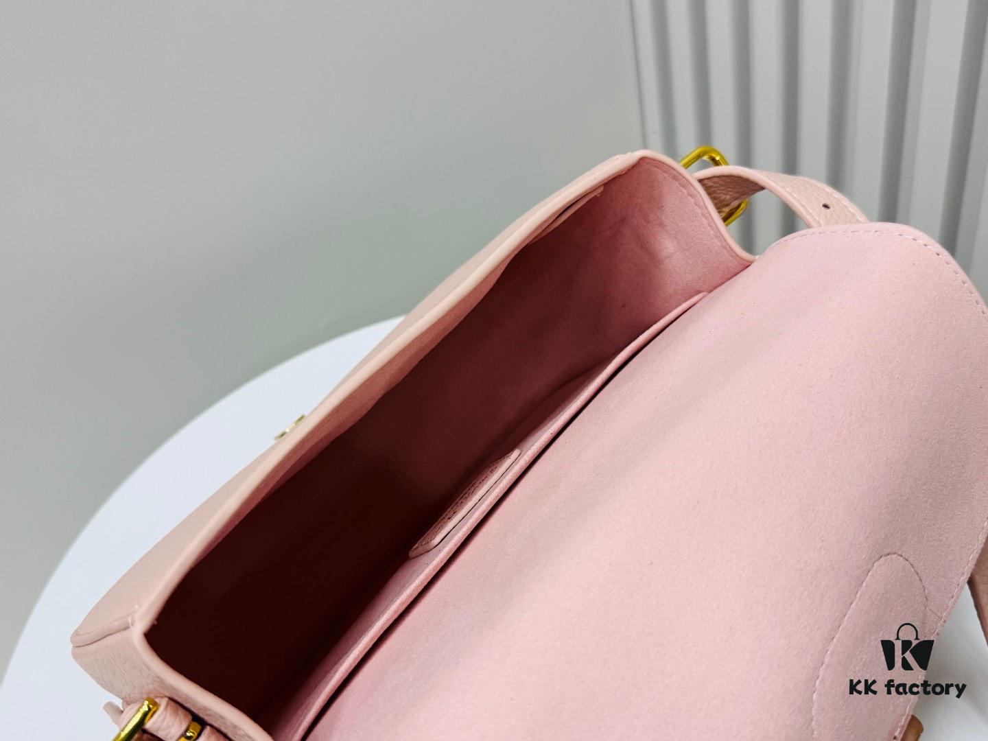 69309fe86e68136f4d9ab607 Medium Lychee-textured Dior Bobby Bag 2024 Fall/Winter New Retro Style
