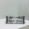 Thick Thread, Heavy Fabric Original Order Medium Size [Di0r Book Tote]