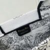 Thick Thread, Heavy Fabric Original Order Medium Size [Di0r Book Tote]
