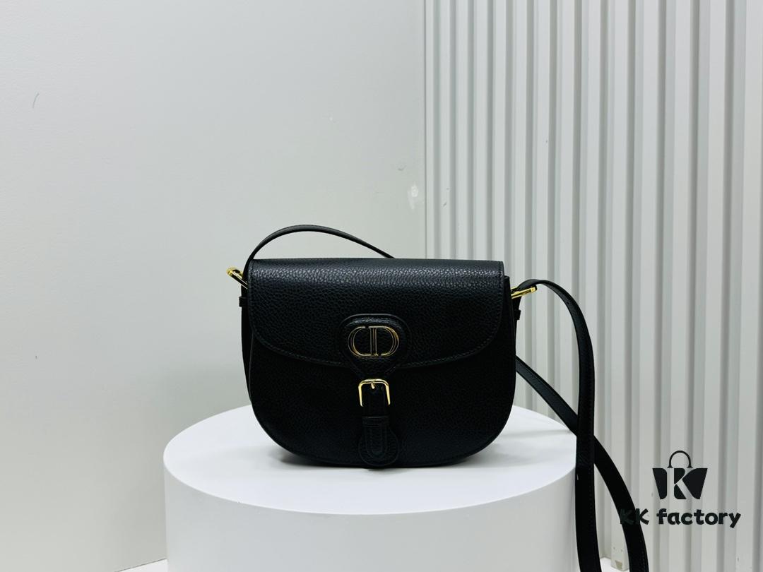 6930a0146e68136f4d9ab669 Litchi Grain Medium-sized Dior Bobby Bag 2024 Fall/Winter New Vintage Style