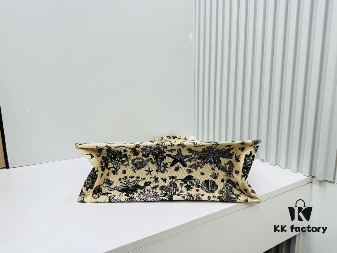 6930a01f6e68136f4d9ab684 Oversized Original Order Di0r Book Tote - Thick Yarn Fabric