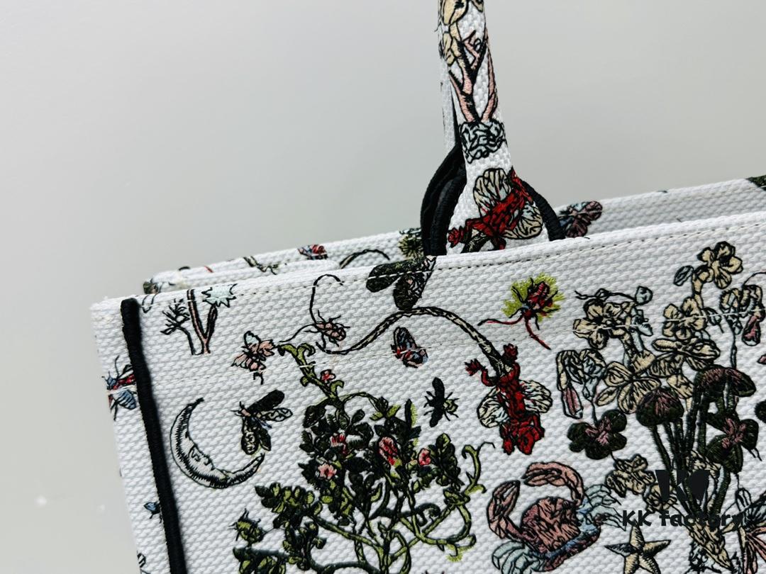 6930a0286e68136f4d9ab698 Oversized Original Order Thick Yarn Fabric Dior Book Tote