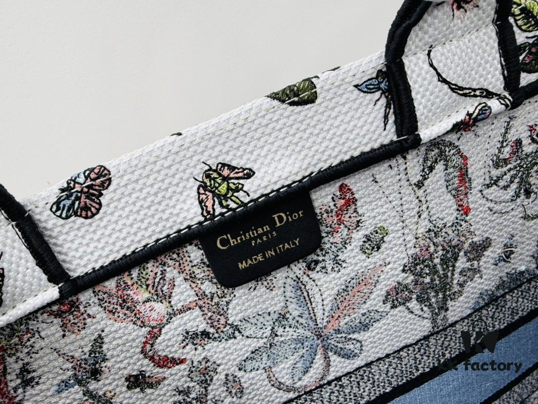 6930a0296e68136f4d9ab69b Oversized Original Order Thick Yarn Fabric Dior Book Tote