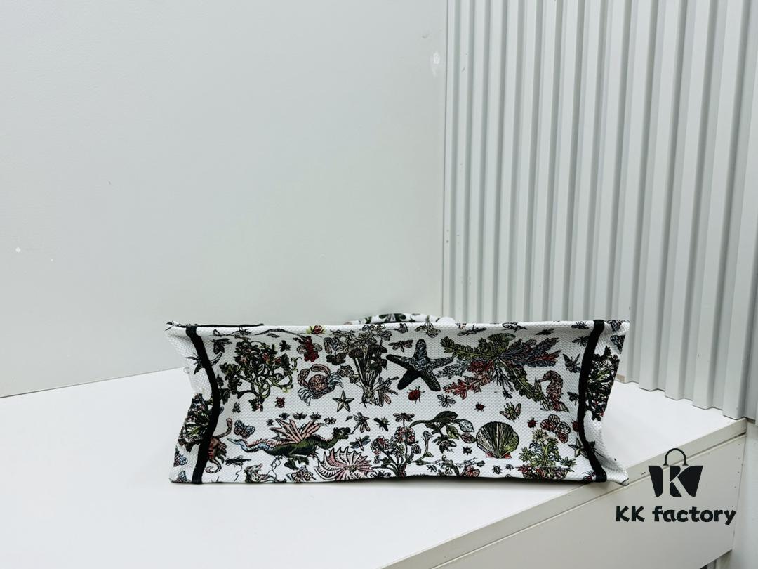 6930a0296e68136f4d9ab69d Oversized Original Order Thick Yarn Fabric Dior Book Tote