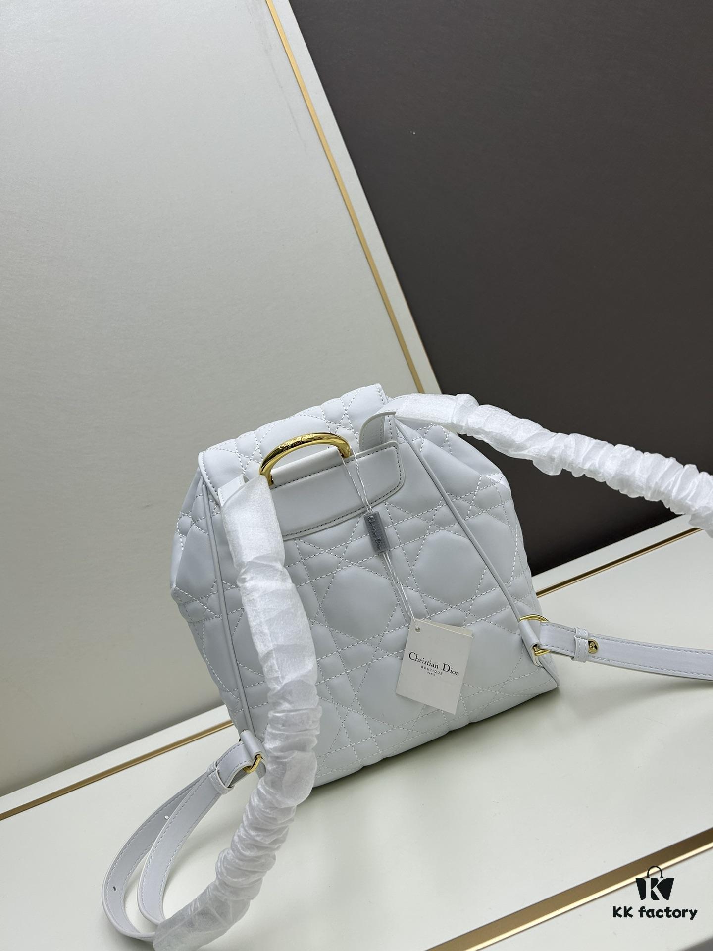 6930a07a6e68136f4d9ab746 Big 310, Small Joys: Warmth and Comfort in Leisure Time