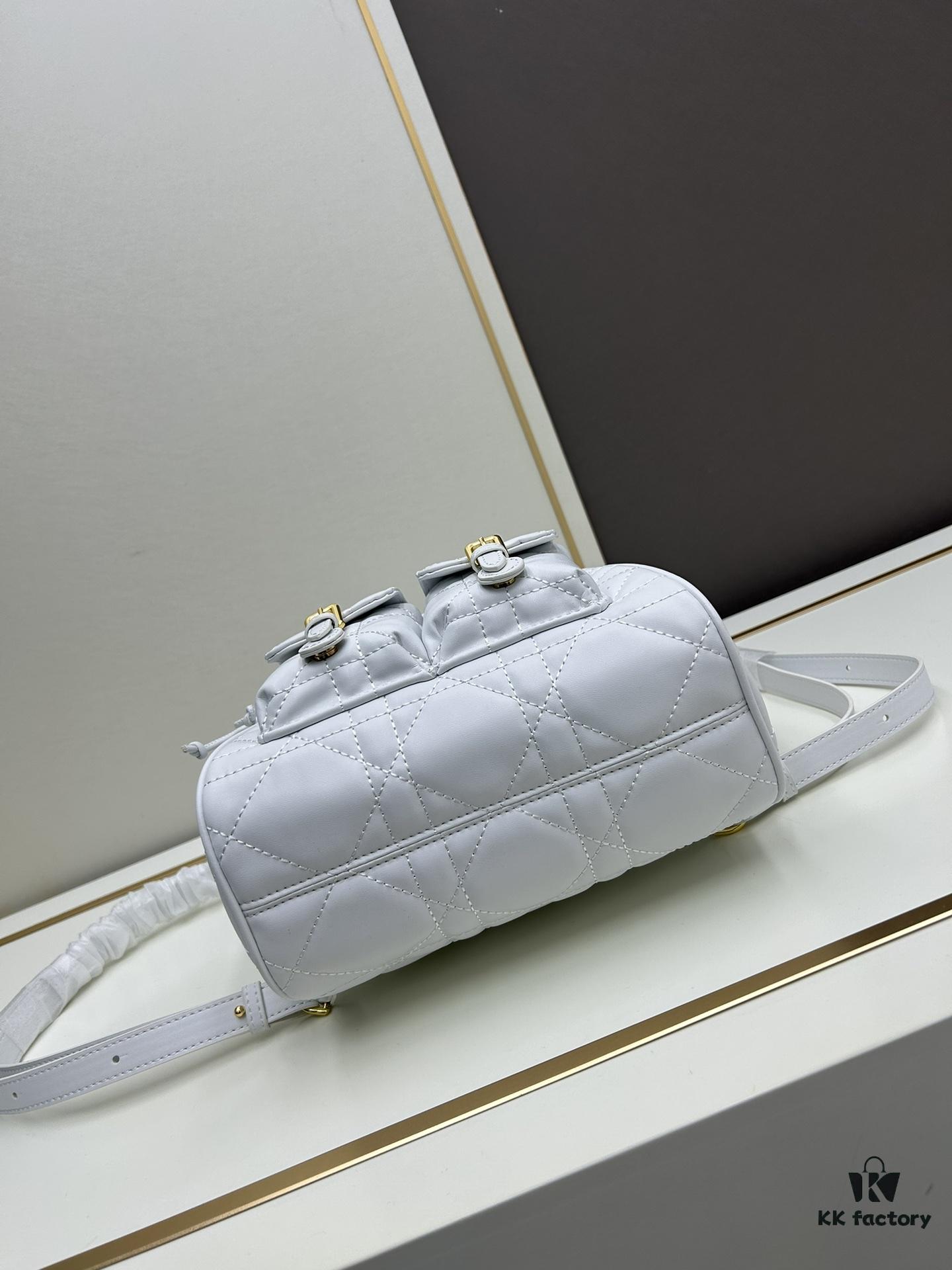 6930a07b6e68136f4d9ab749 Big 310, Small Joys: Warmth and Comfort in Leisure Time