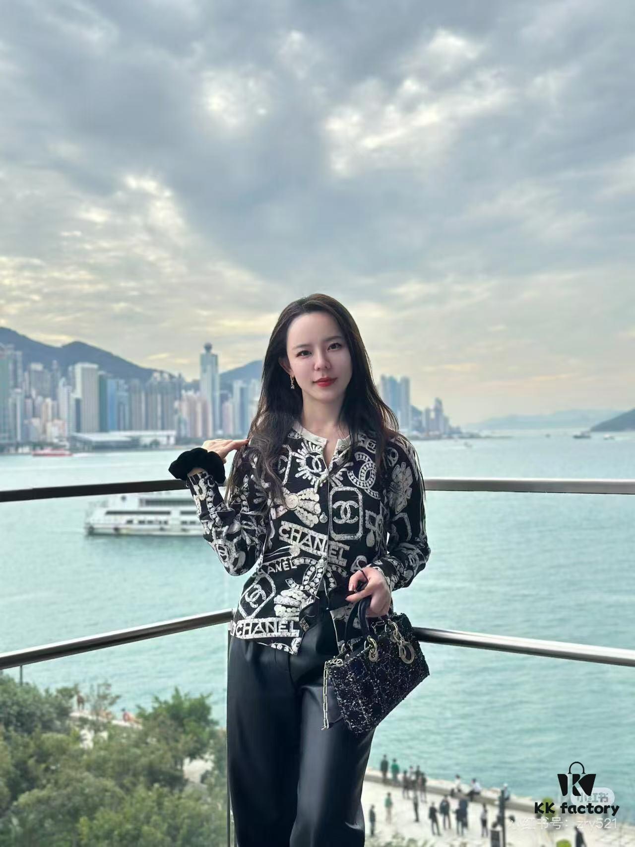 6930a0a86e68136f4d9ab7a0 Ilady Dio.r Coarse Houndstooth Black Canvas and Leather Handbag with Adjustable Strap