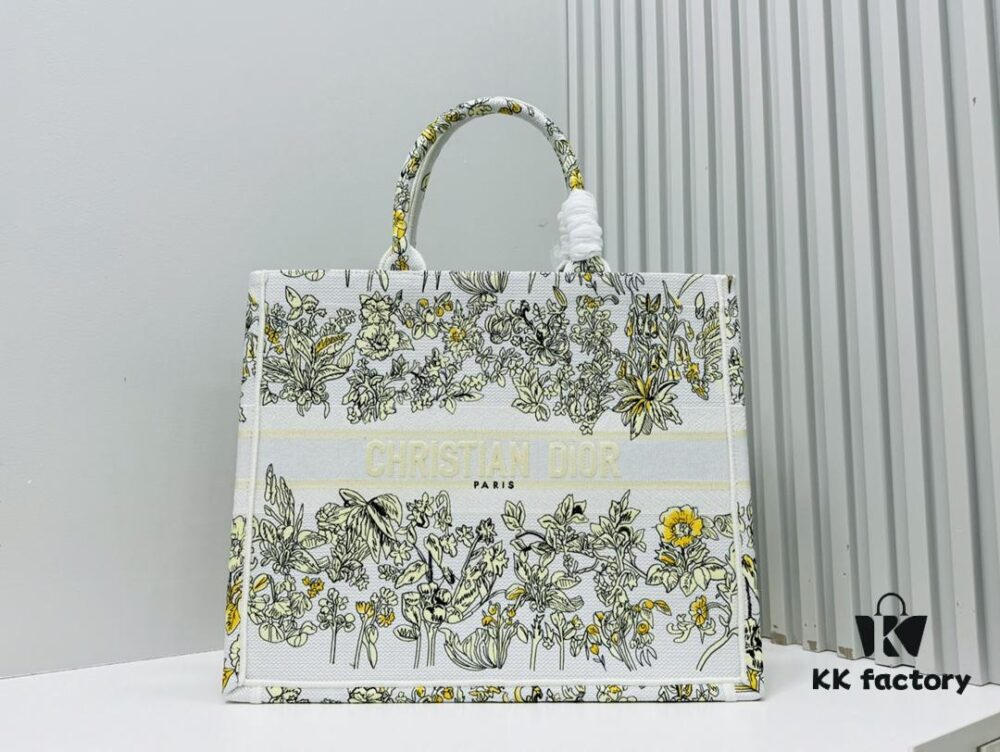 6930a0c16e68136f4d9ab7d7 Large Original Order Thick Yarn Fabric Dior Book Tote