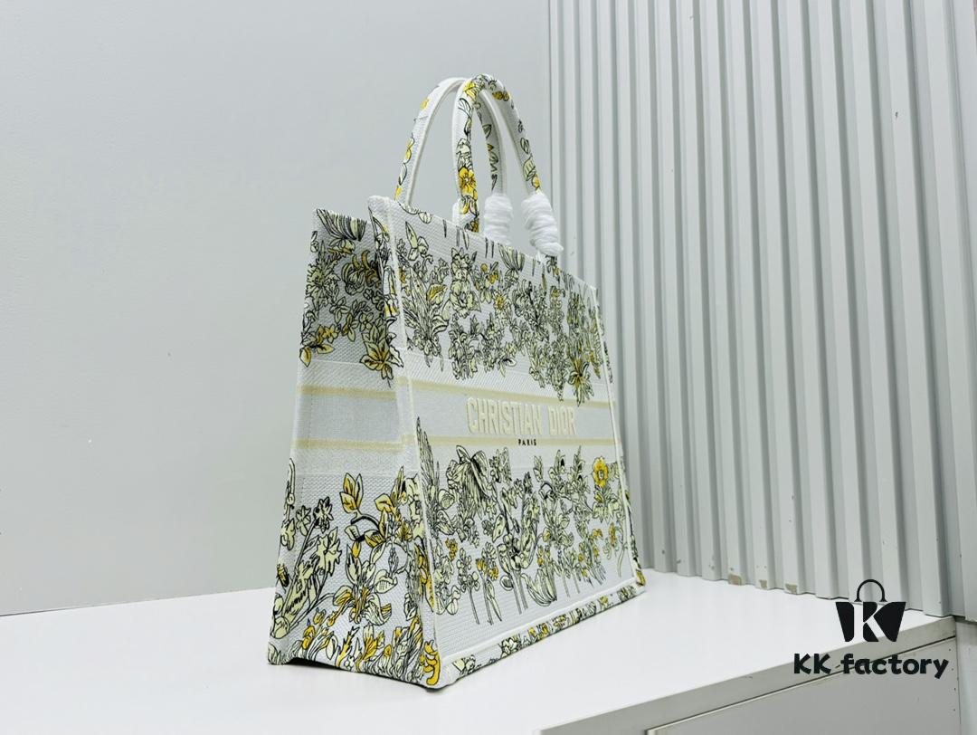 6930a0c16e68136f4d9ab7d8 Large Original Order Thick Yarn Fabric Dior Book Tote