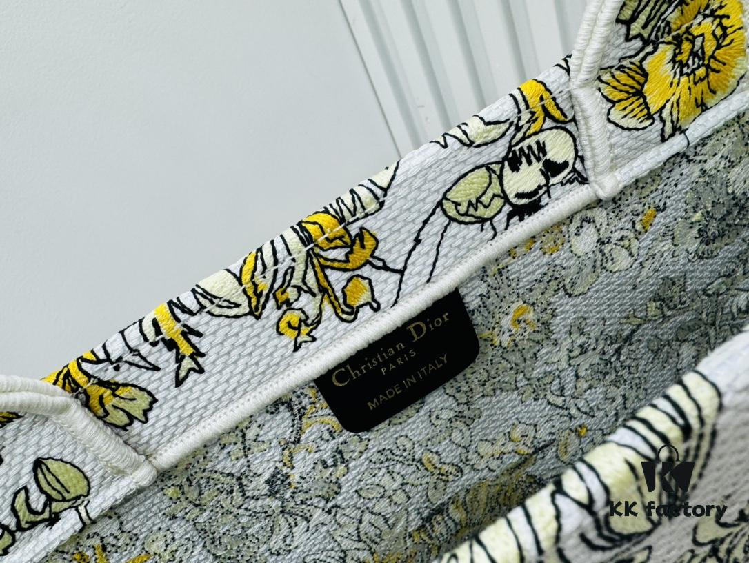 6930a0c66e68136f4d9ab7e2 Large Original Order Thick Yarn Fabric Dior Book Tote