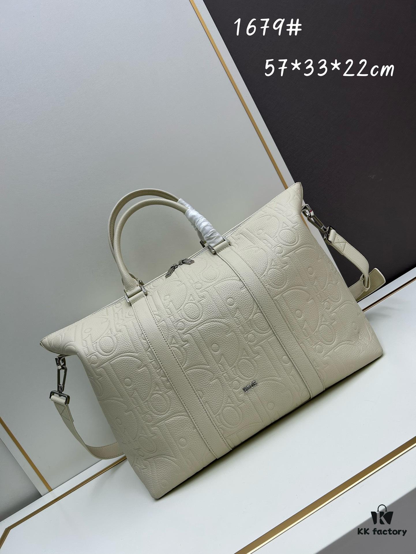 6930a10b6e68136f4d9ab86f Weekender 25 Handbag