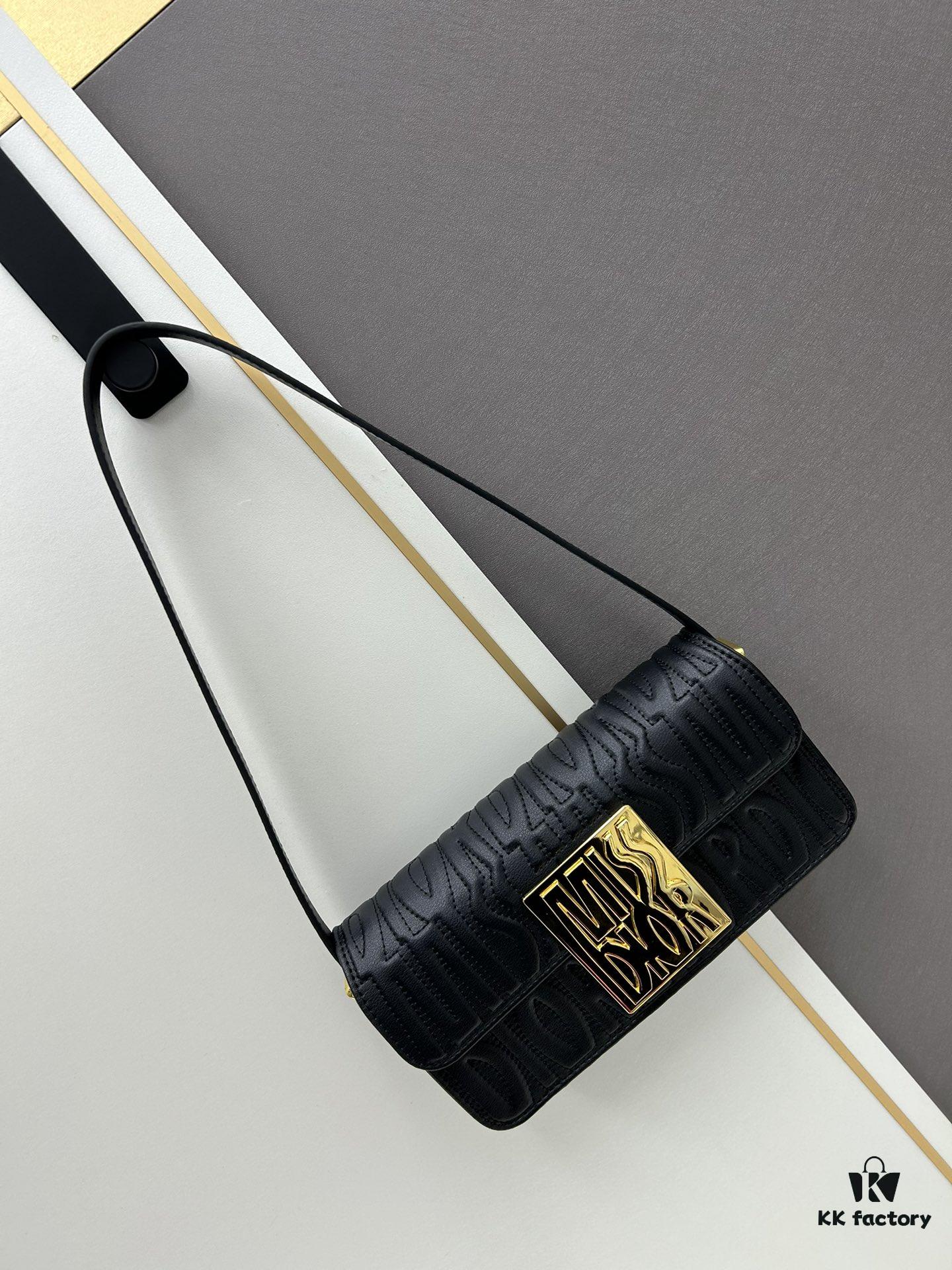 6930a11f6e68136f4d9ab898 Dior Retro Box Set Made of Black Cowhide Leather with Unique Letter Embossing