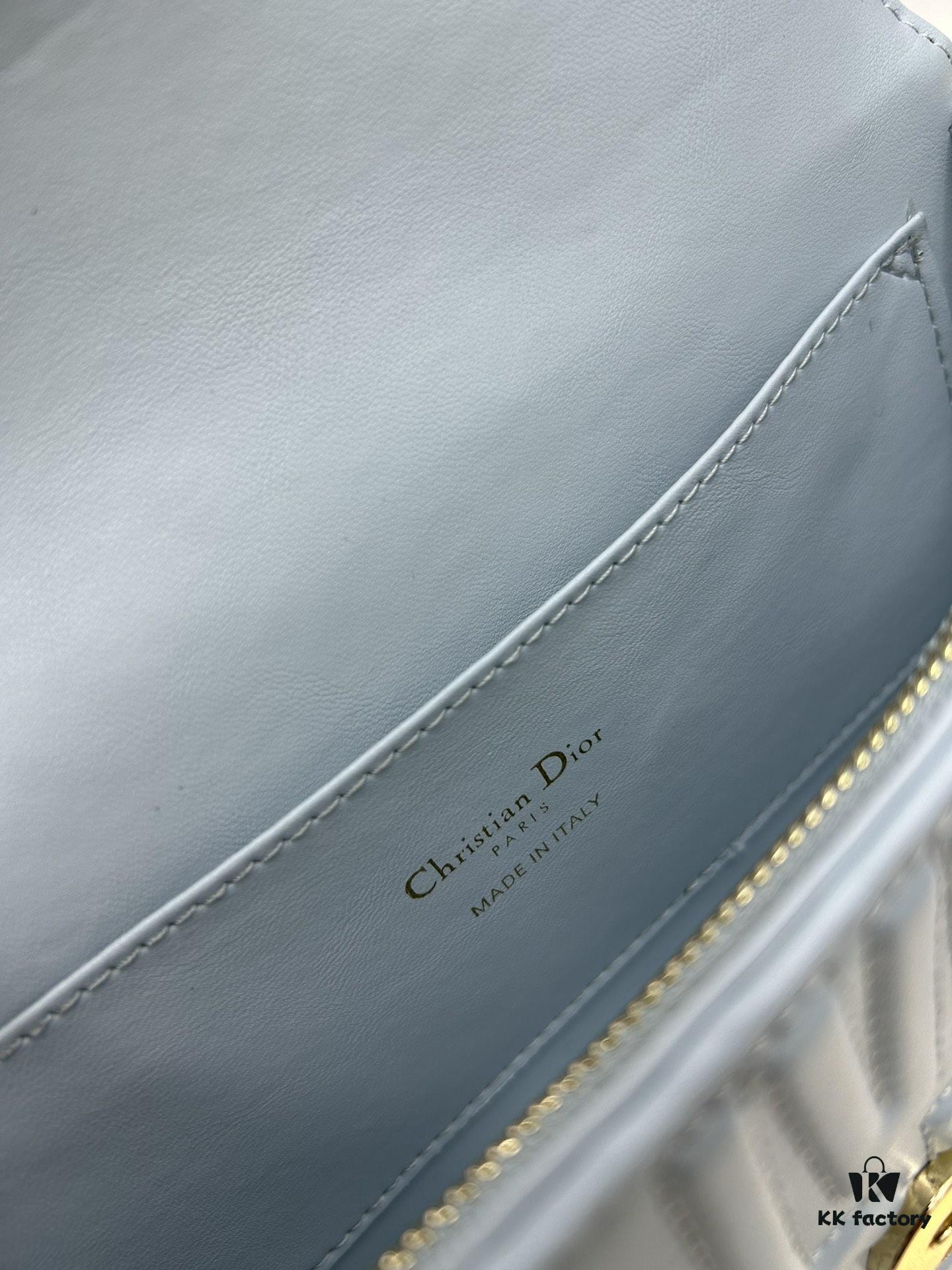 6930a1256e68136f4d9ab8a6 Dior Retro Box Set, Exquisitely Crafted from Black Cowhide Leather with Unique Letter Embossing