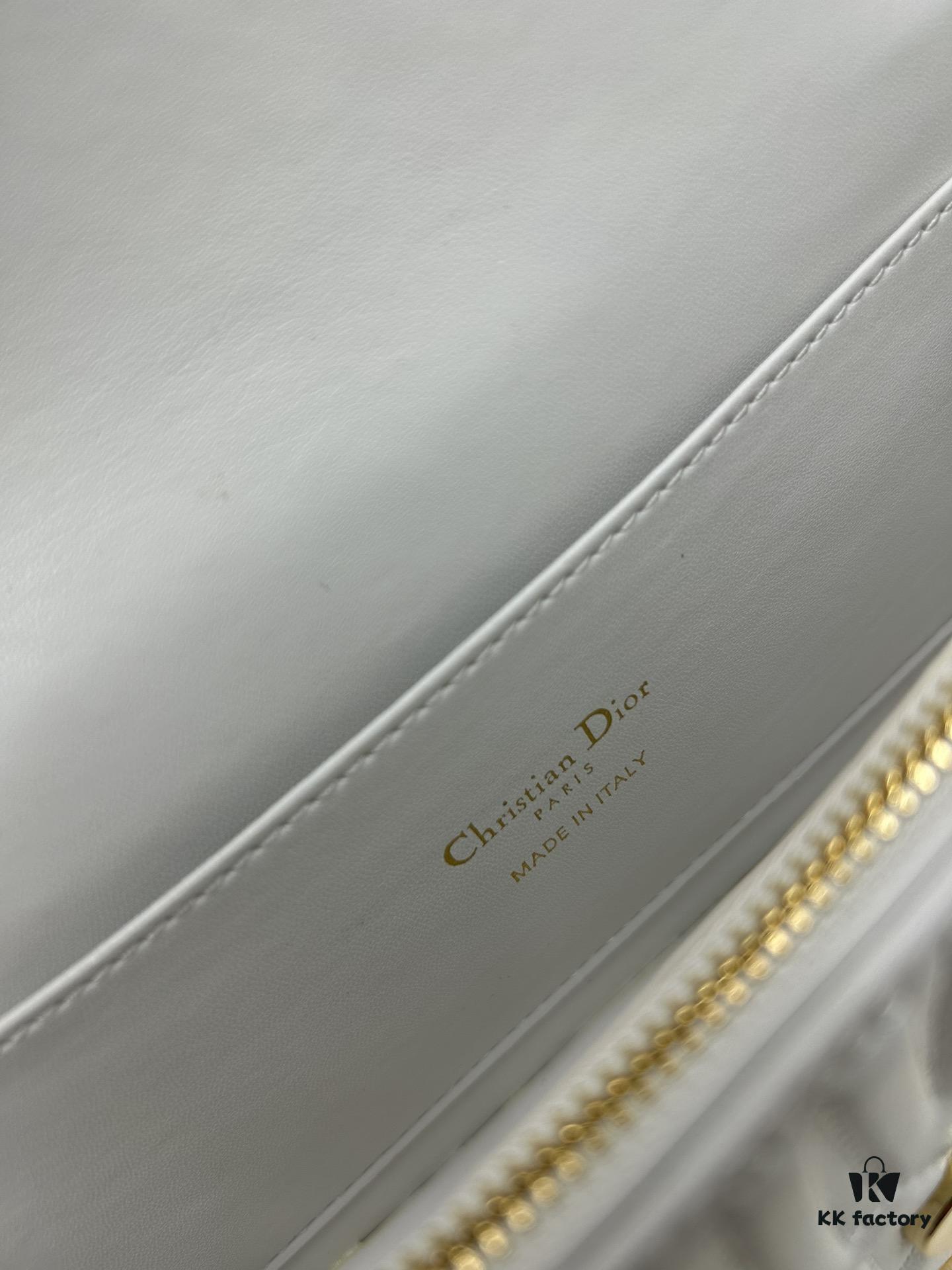6930a12e6e68136f4d9ab8b6 Dior Retro Box Set Made of Black Cow Leather with Unique Letter Embossing, Exquisite Craftsmanship, Spacious Compartment Design, Detachable Shoulder Strap for Handheld, Shoulder or Hand-Carry, Essential for Daily Outings
